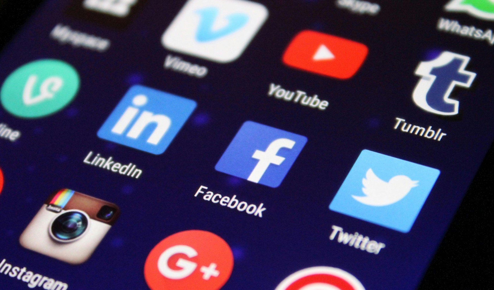 Identificati 177 gestori di account social che facevano propaganda per il FETÖ