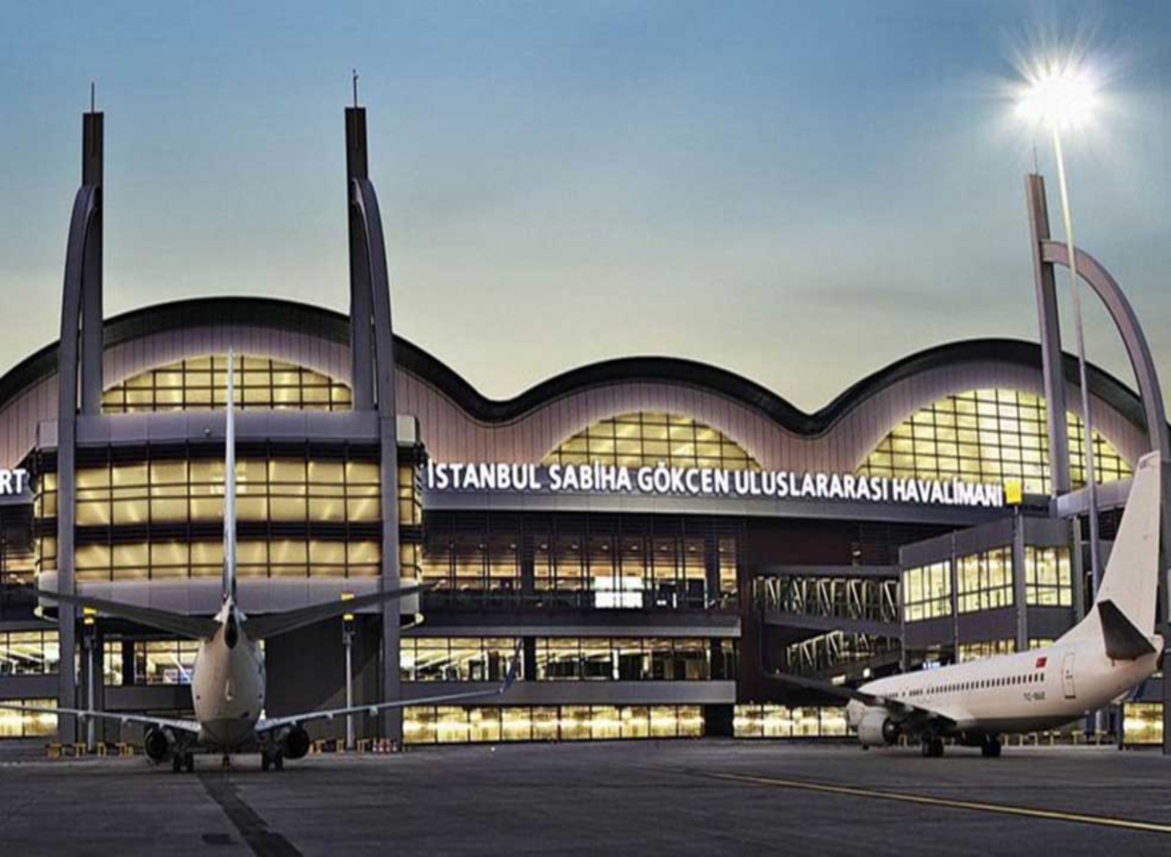 Allerta arancione negli aeroporti turchi dopo l'attacco alla TUSAŞ!