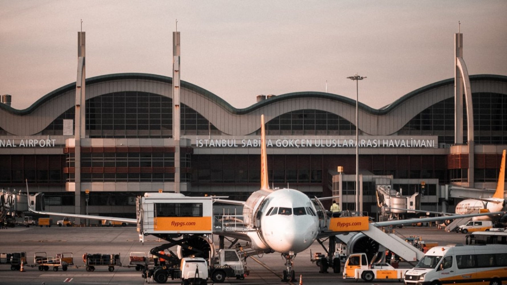 Allerta arancione negli aeroporti turchi dopo l'attacco alla TUSAŞ!