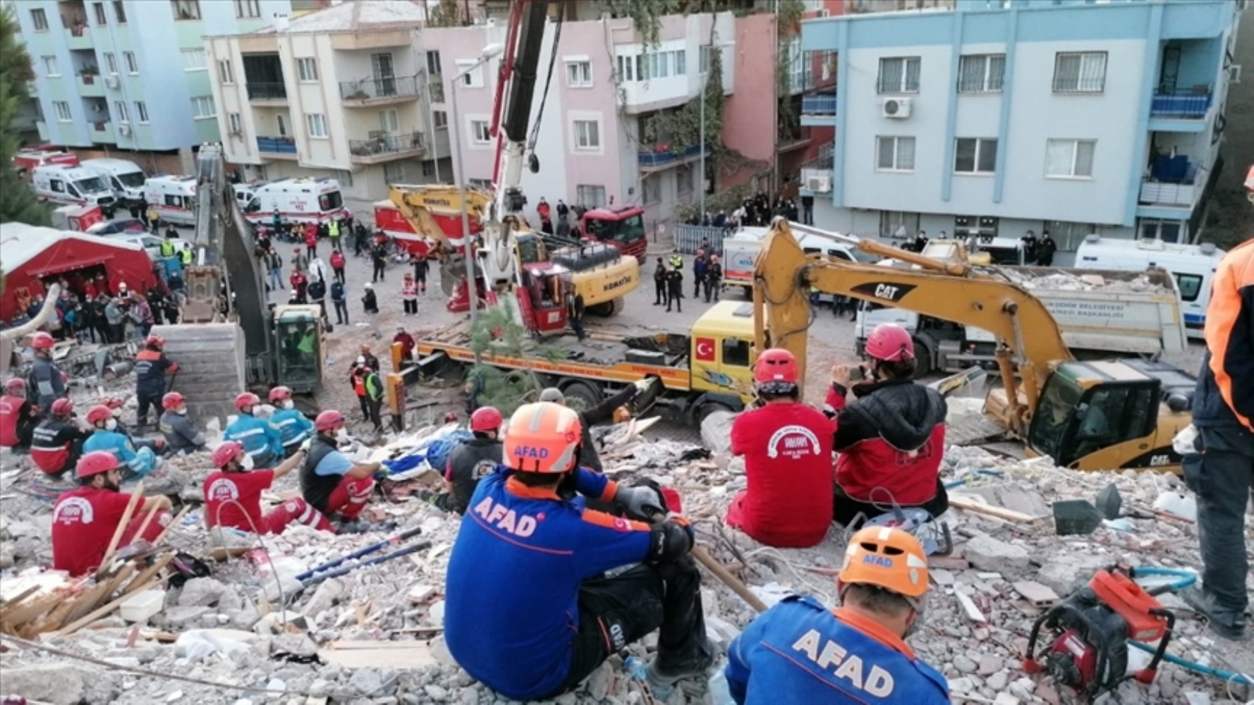 İzmir'deki fay hatları: Olası bir deprem 7.2 büyüklüğünde olabilir!
