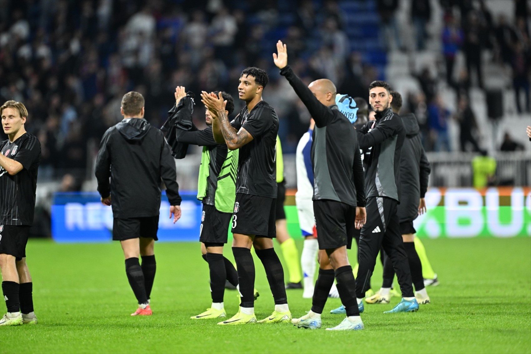 Beşiktaş'ın Lyon zaferi Fransız basınında geniş yer buldu: Lyon için kabus gece