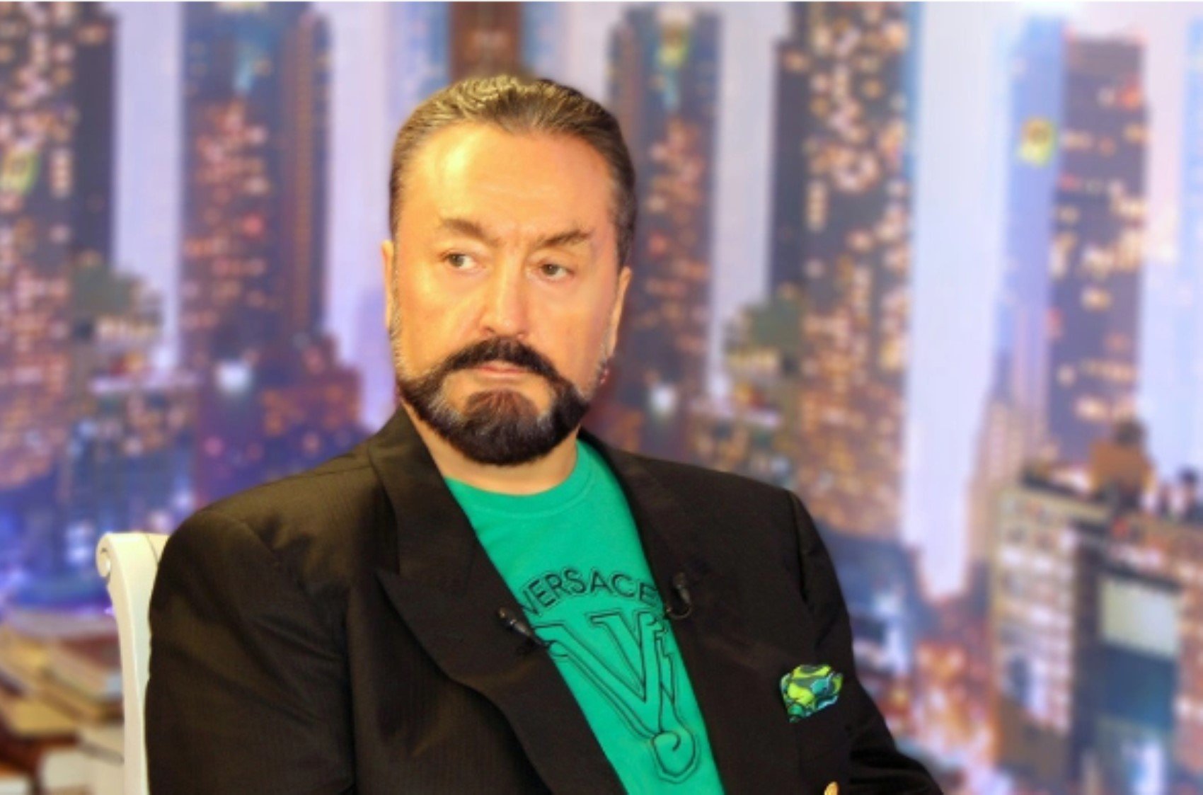 8 bin 463 yıl hapsi istenmişti: Adnan Oktar'ın mal varlığı Hazine'ye devredildi