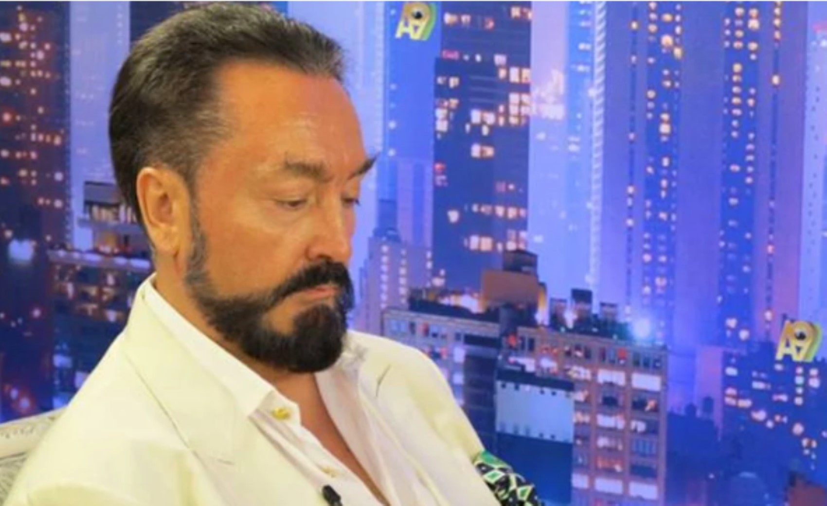 8 bin 463 yıl hapsi istenmişti: Adnan Oktar'ın mal varlığı Hazine'ye devredildi