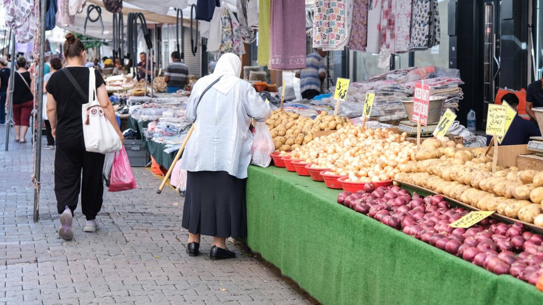 Başvuru şartları ve tarihi belli oldu: İBB’den emeklilere 100 milyon TL’lik destek!