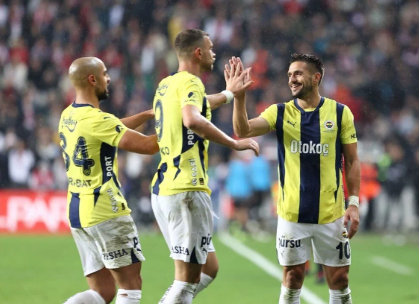 Süper Lig’de kritik mücadele! Fenerbahçe Bodrumspor’u ağırlıyor