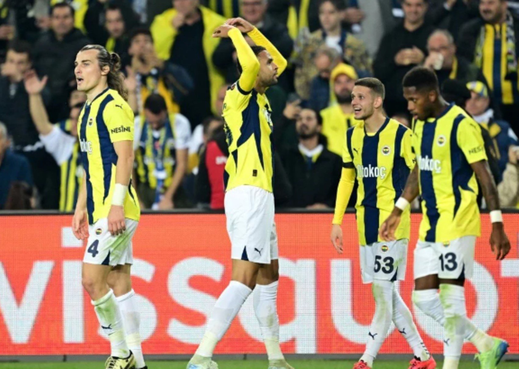 Süper Lig’de kritik mücadele! Fenerbahçe Bodrumspor’u ağırlıyor