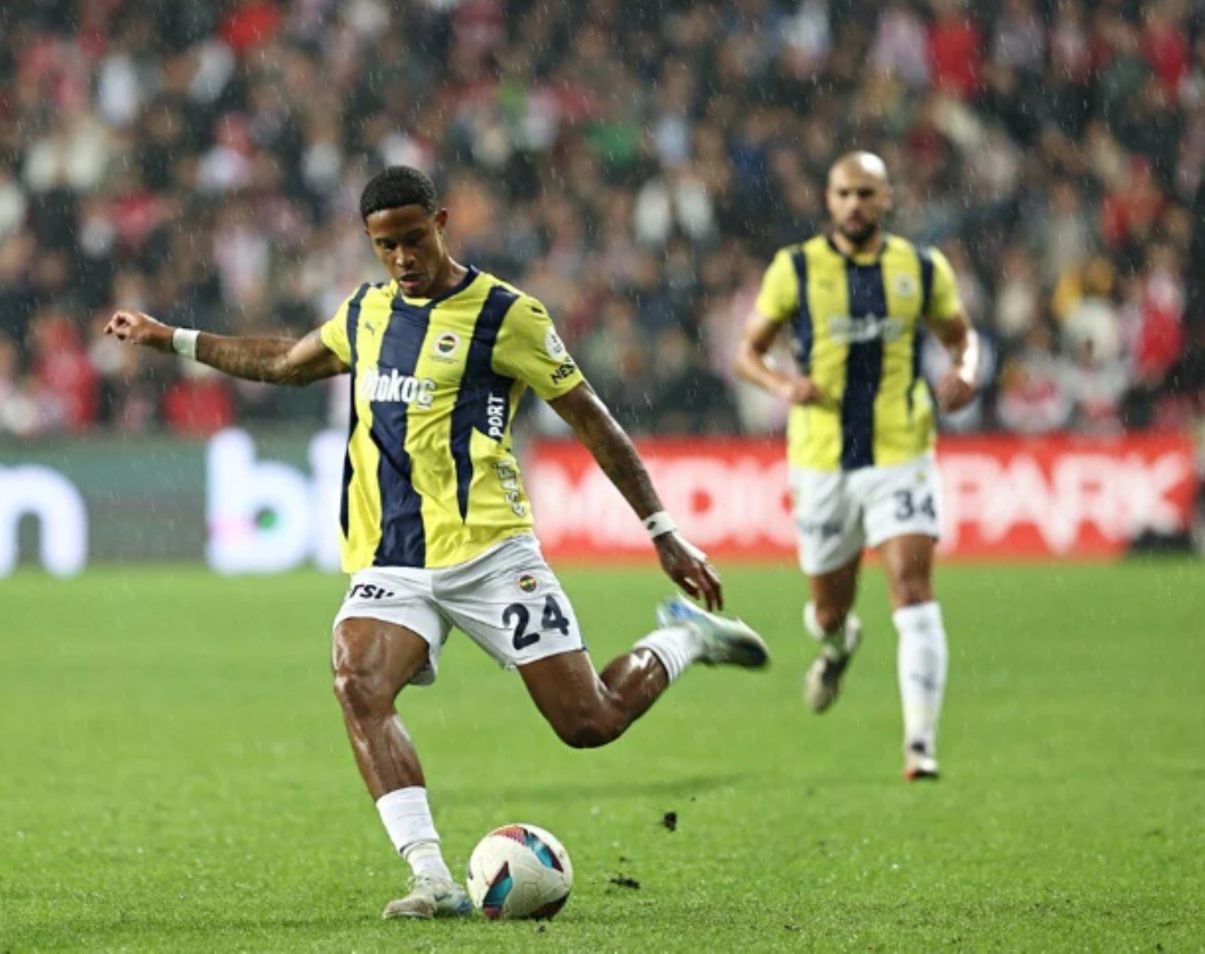 Süper Lig’de kritik mücadele! Fenerbahçe Bodrumspor’u ağırlıyor