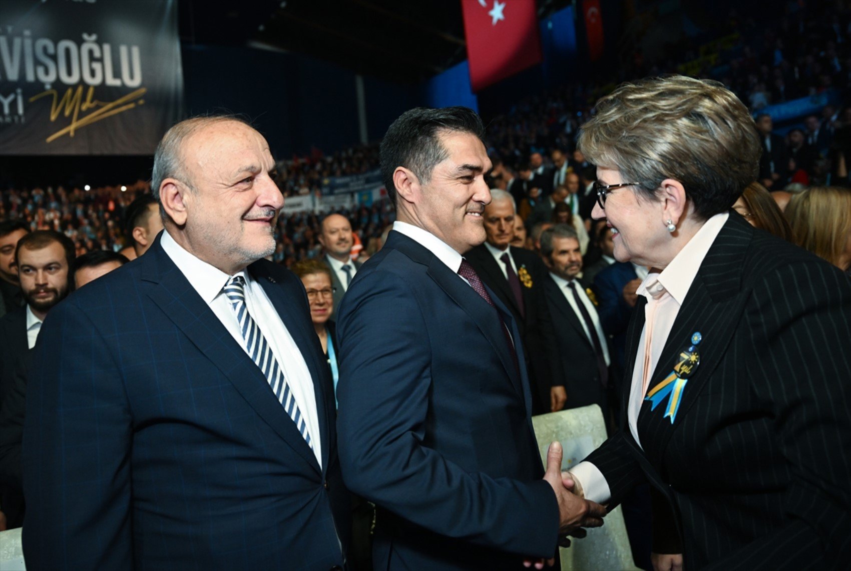 İYİ Parti, 7. yılını coşkuyla kutladı: Dervişoğlu ve Akşener yan yana!