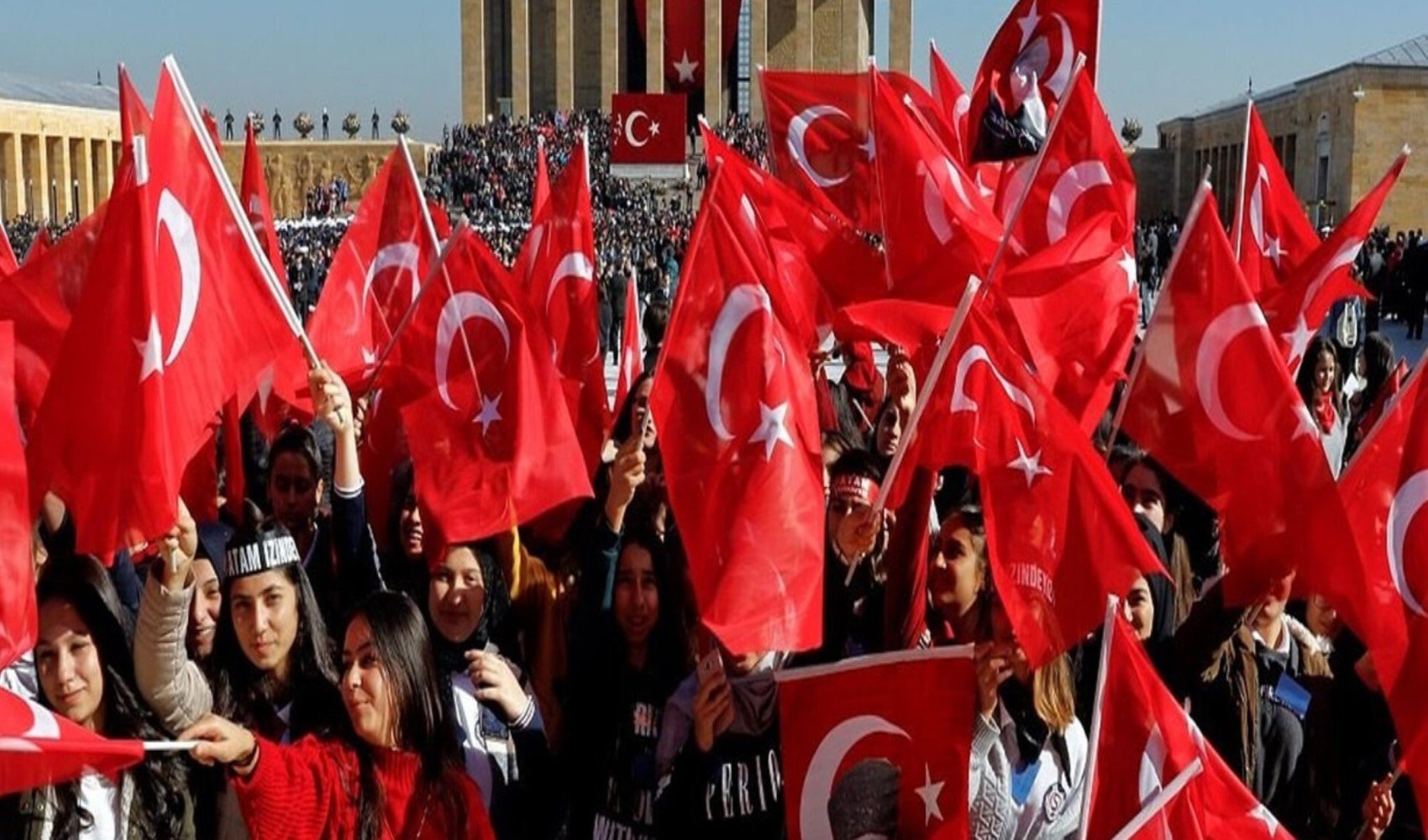 Bugün 29 Ekim Cumhuriyet Bayramı'nda İstanbul'un hangi ilçesnde hangi konserler var? İşte tüm konserler... Ankara, İzmir ve Bursa'da hangi konserler var?