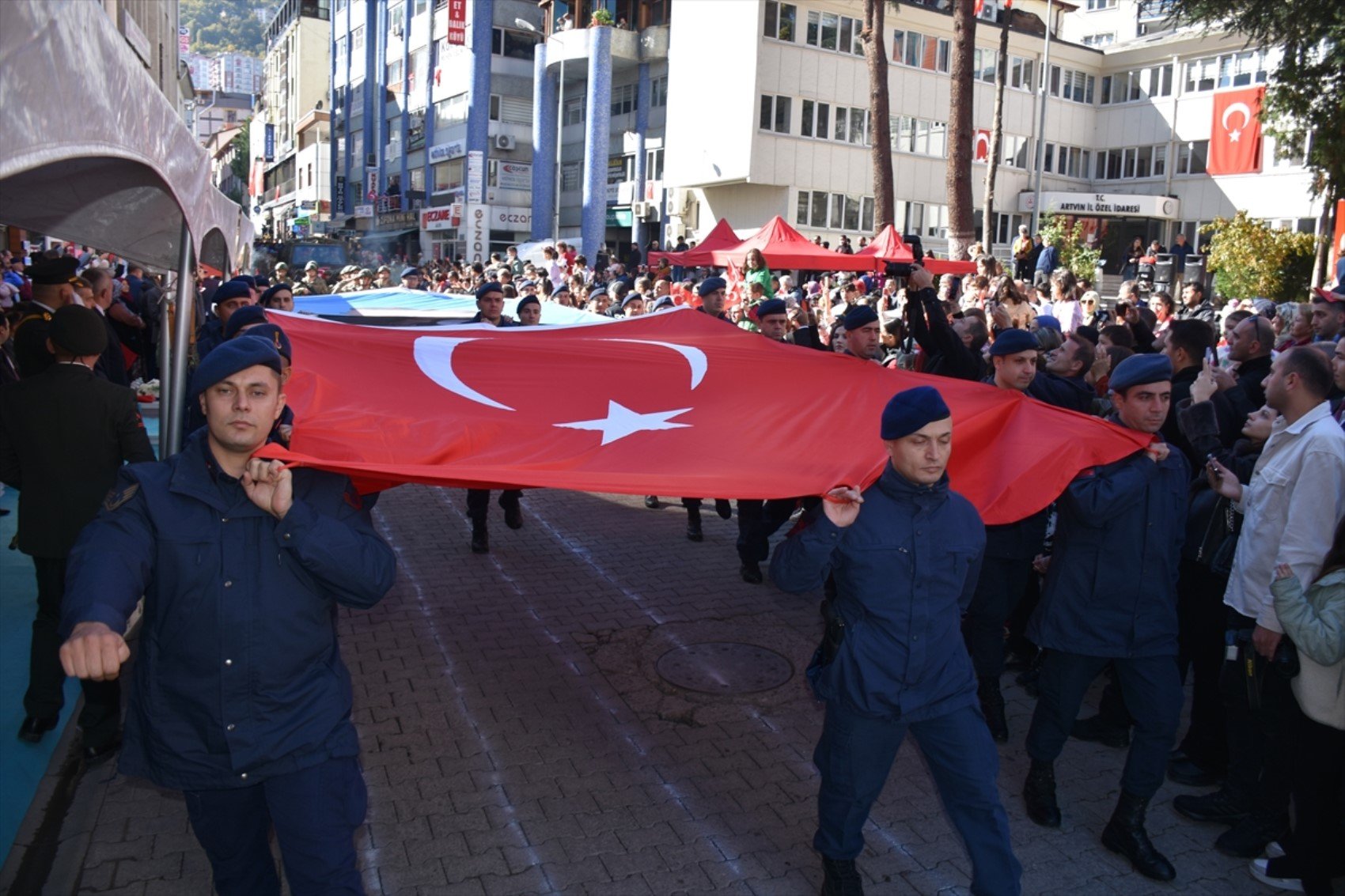 İşte yurdun dört bir yanından 29 Ekim Cumhuriyet Bayramı etkinlik ve kutlama fotoğrafları...