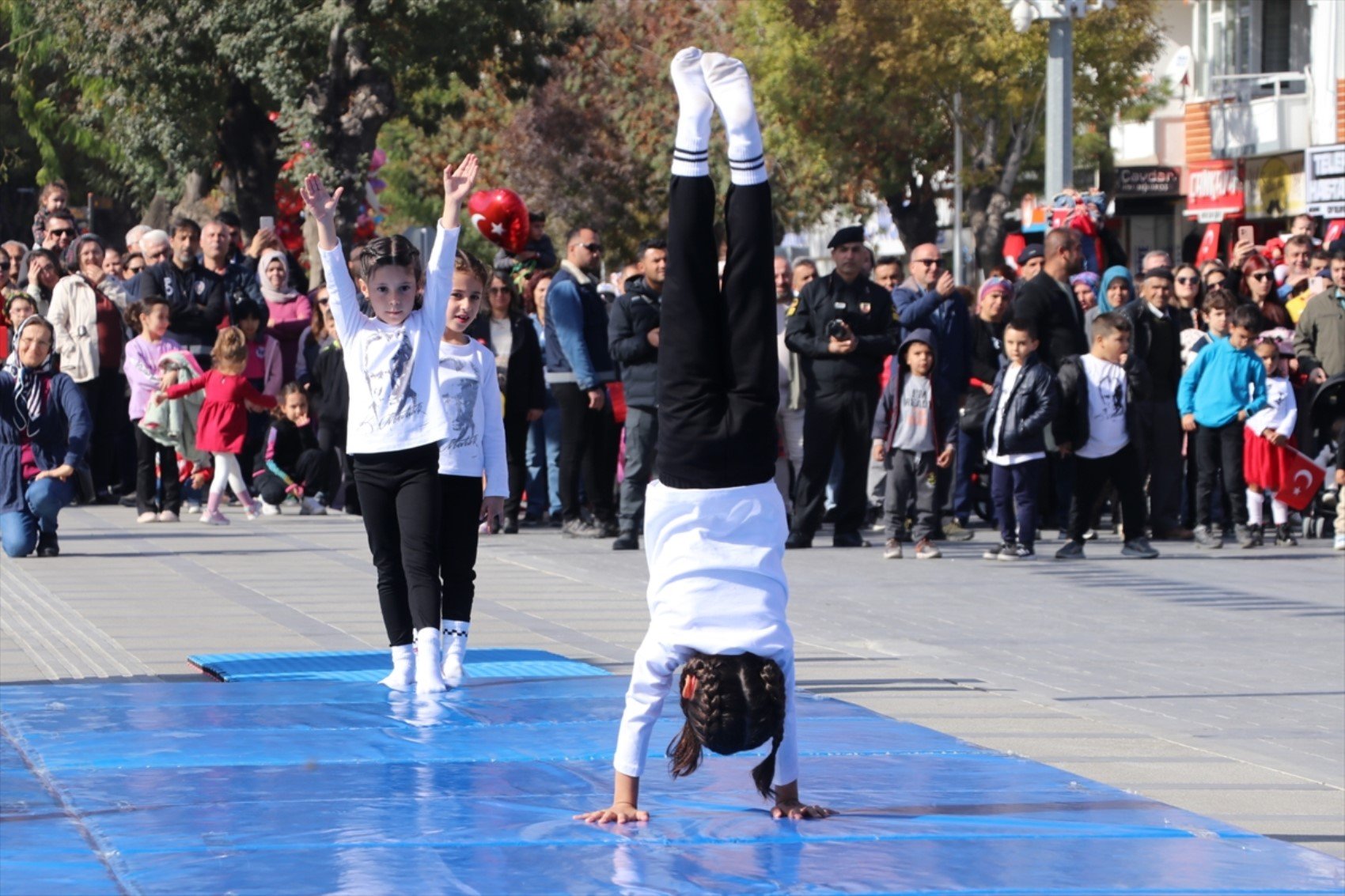 İşte yurdun dört bir yanından 29 Ekim Cumhuriyet Bayramı etkinlik ve kutlama fotoğrafları...