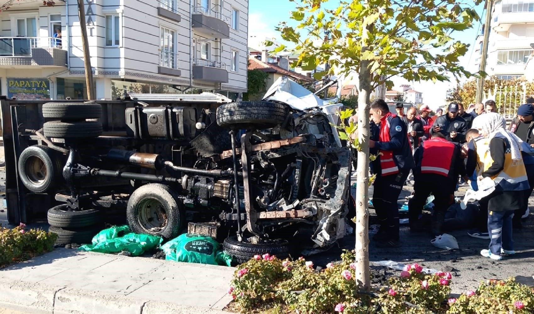 Kayseri'de trafik kazası! 1 ölü 6 yaralı