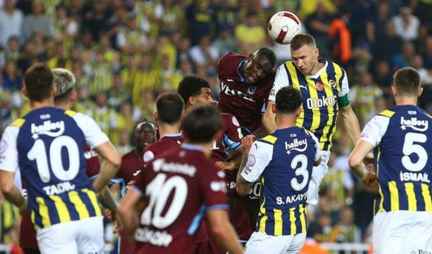 Trabzonspor-Fenerbahçe maçının biletleri satışta