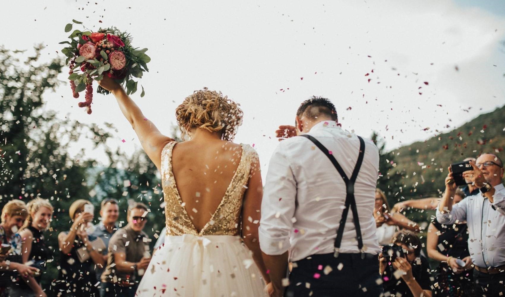 Studio sorprendente negli USA: chi spende meno per il matrimonio divorzia di meno