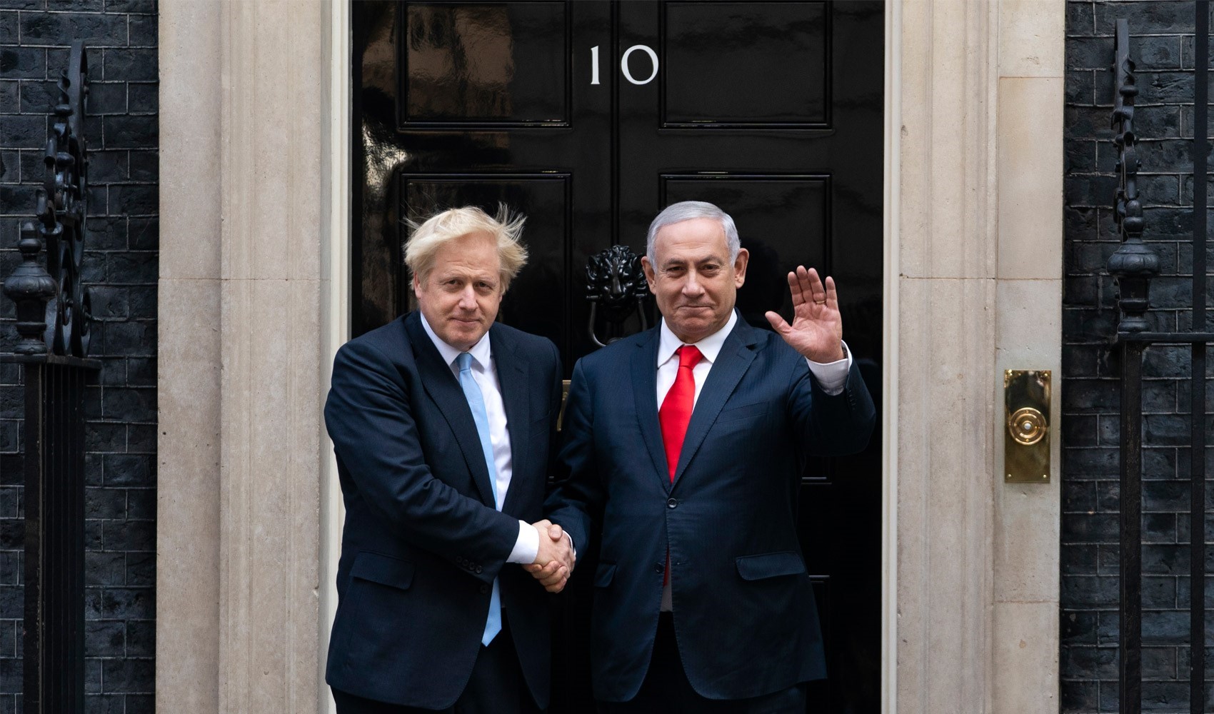 İngiltere’nin eski Başbakanı Johnson: Netanyahu’nun kullandığı banyomda dinleme cihazı bulundu