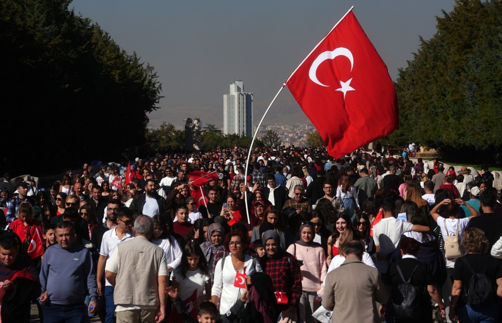 Binler Anıtkabir'e aktı: 29 Ekim'de kaç kişi ziyaret etti?