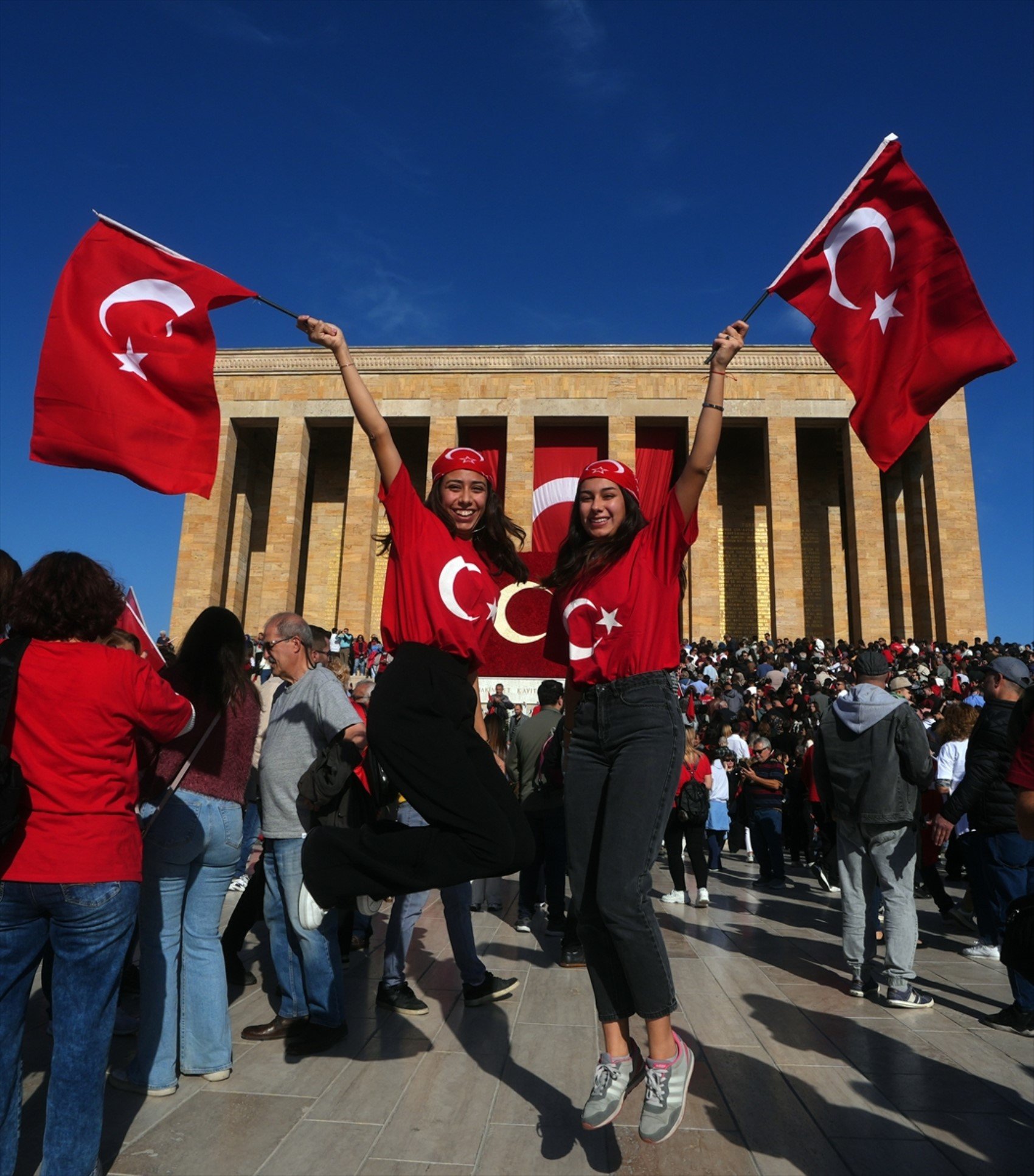 Binler Anıtkabir'e aktı: 29 Ekim'de kaç kişi ziyaret etti?