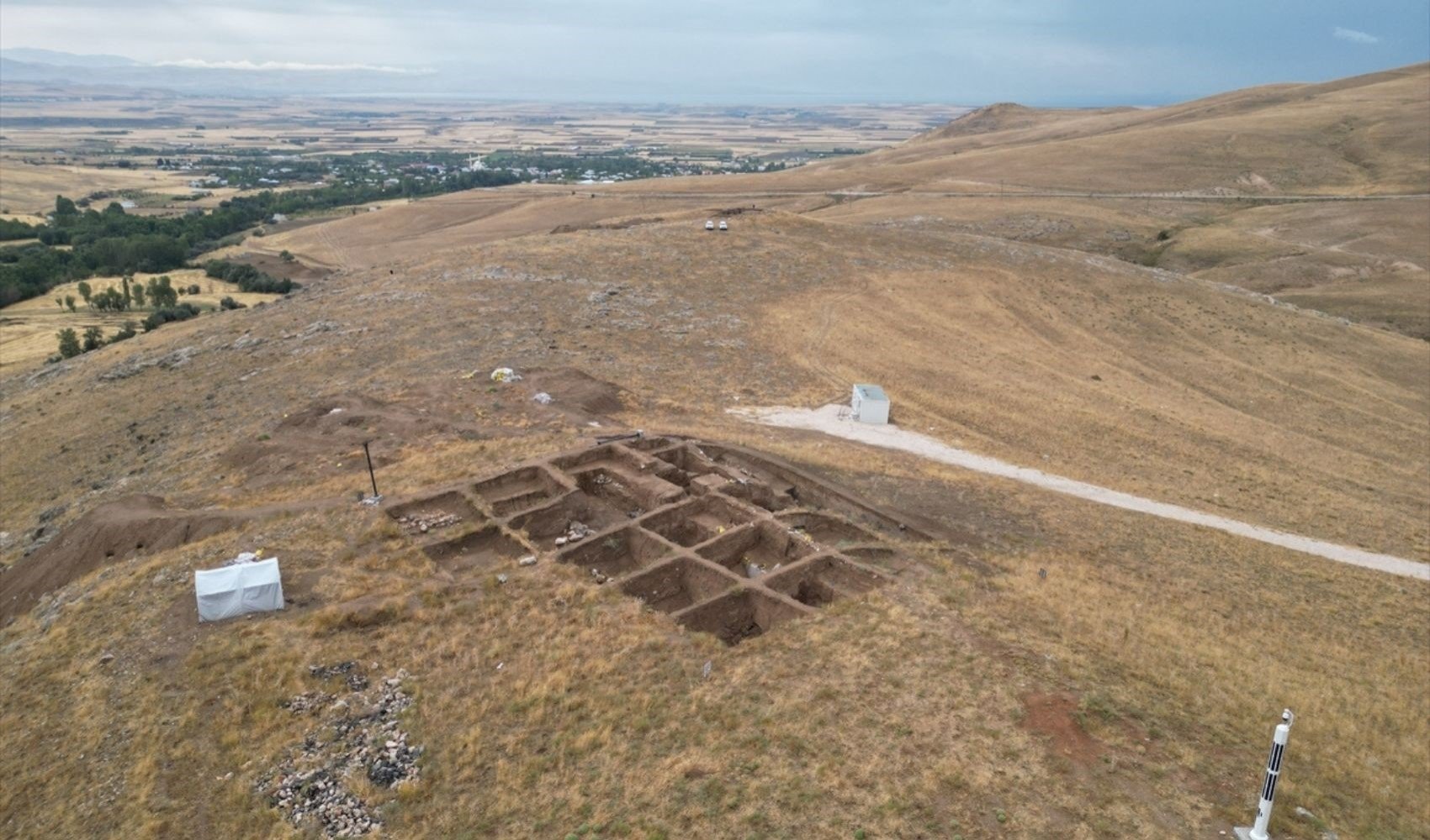 Van'da Urartular dönemine ait bir tonluk heykel bulundu