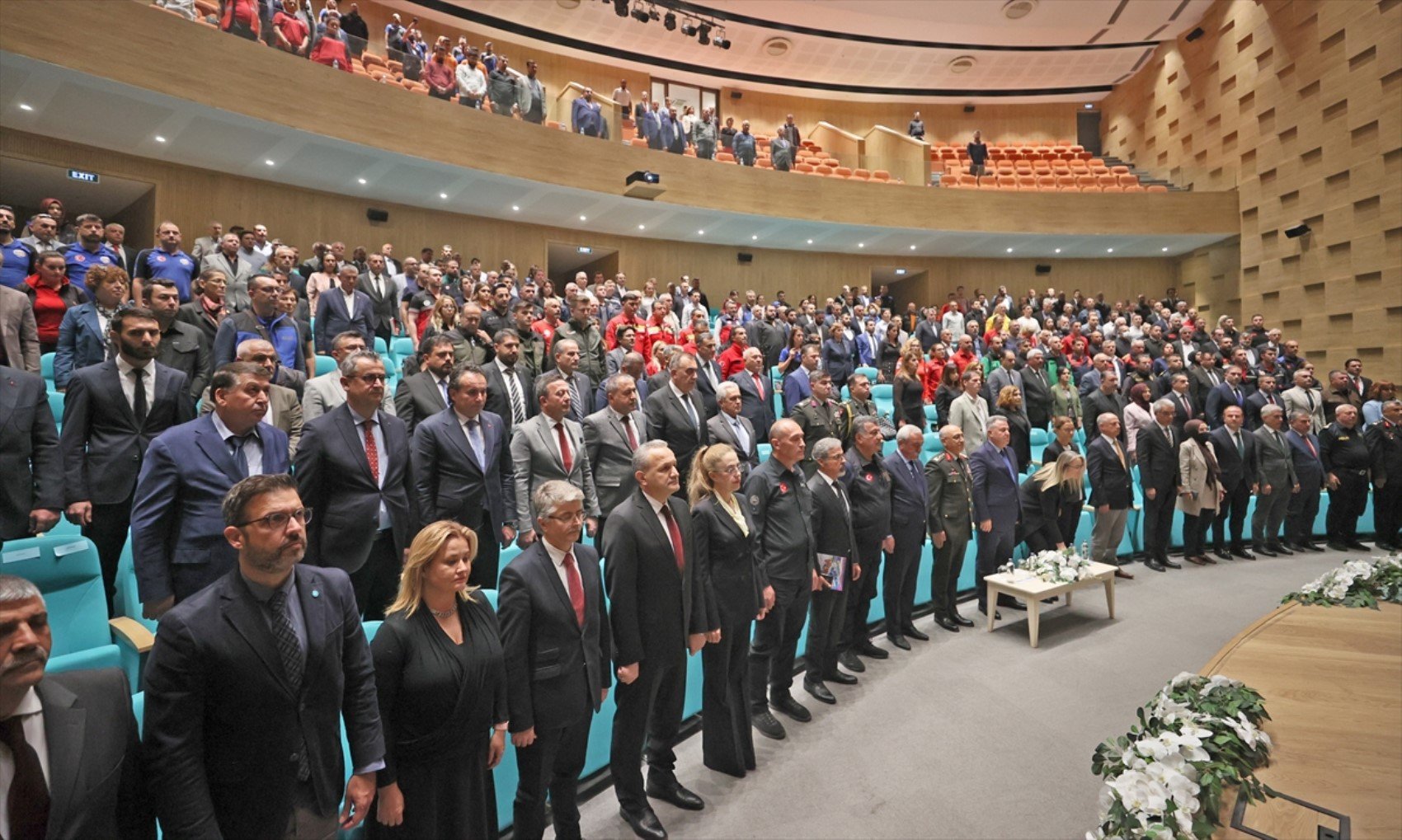 İzmir depreminde hayatını kaybedenler anıldı