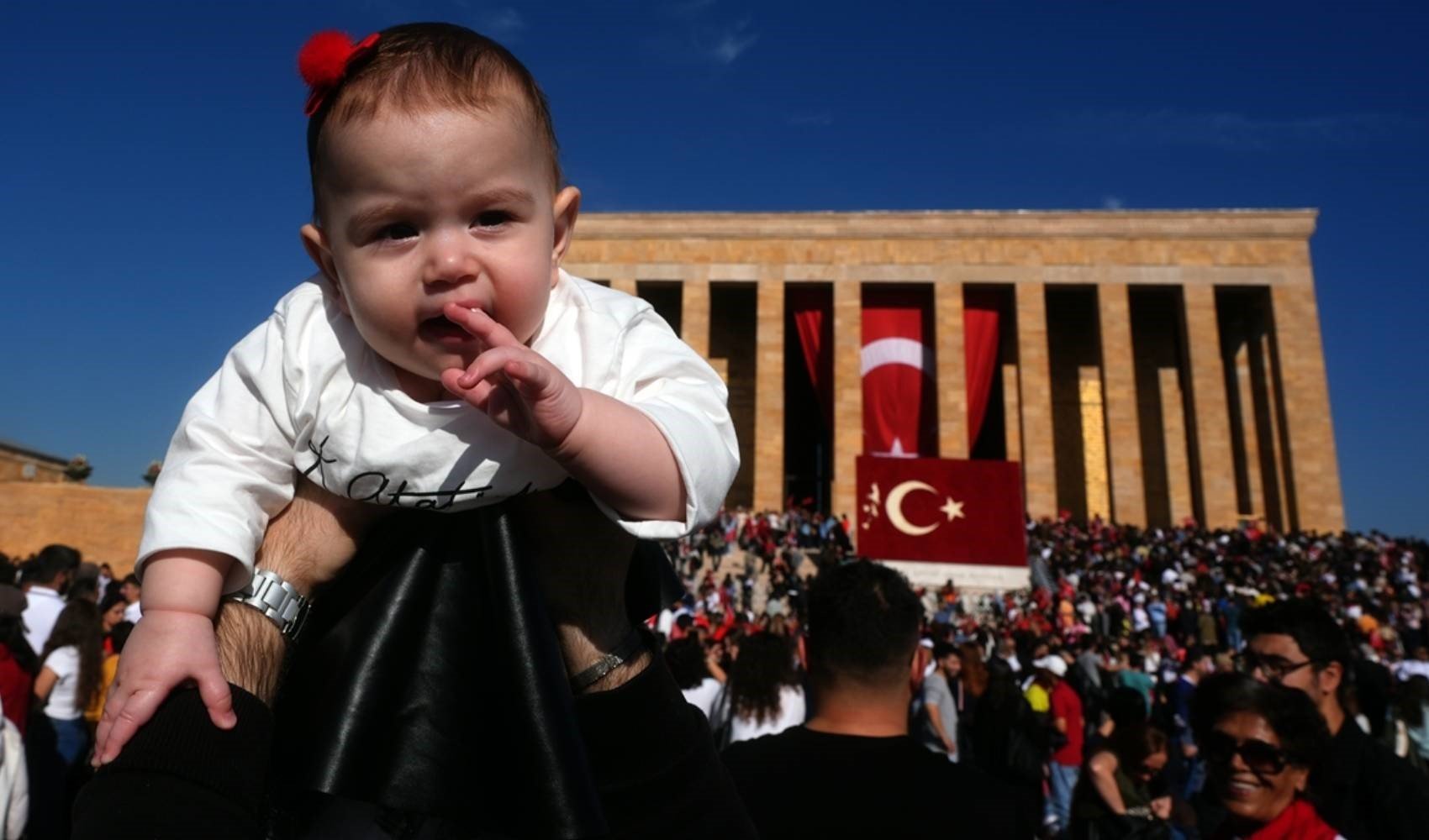 Binler Anıtkabir'e aktı: 29 Ekim'de kaç kişi ziyaret etti?