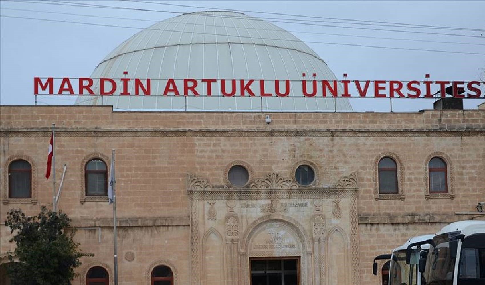 Mardin Artuklu Üniversitesi'nde skandal: Üniversite öğrencilerine tarihi geçmiş et yedirmişler!