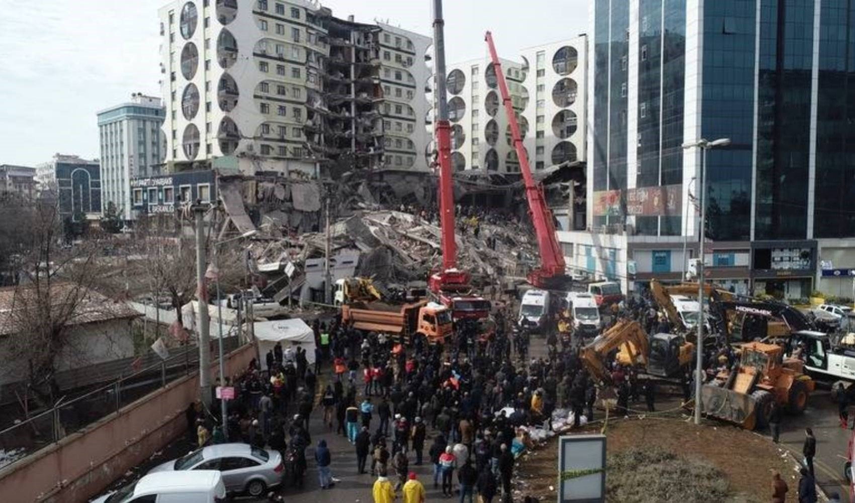 Depremde 89 kişiye mezar olmuştu: Galeria Sitesi için yerinde dönüşüm kararındı, ismi yaşatılacak