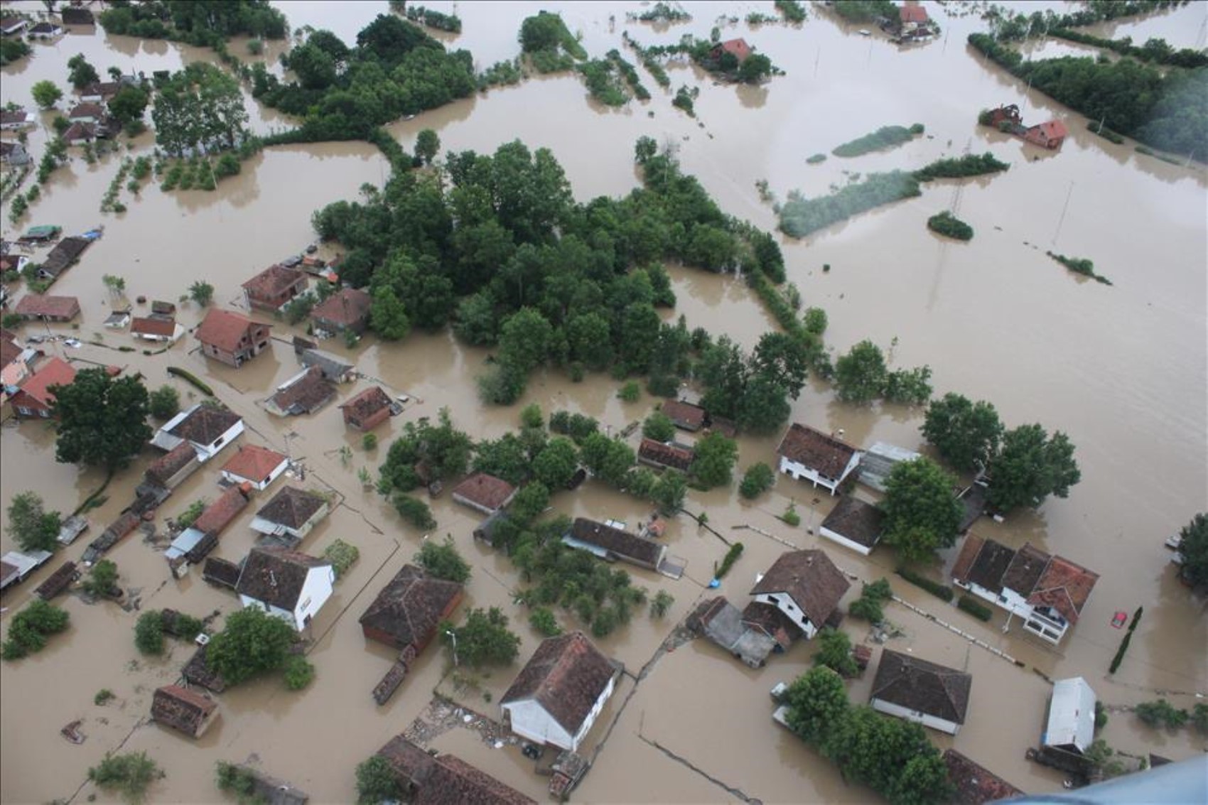 Bosna'da yaşanan sel felaketinde neler oldu? Ülke yaralarını sarmaya çalışıyor