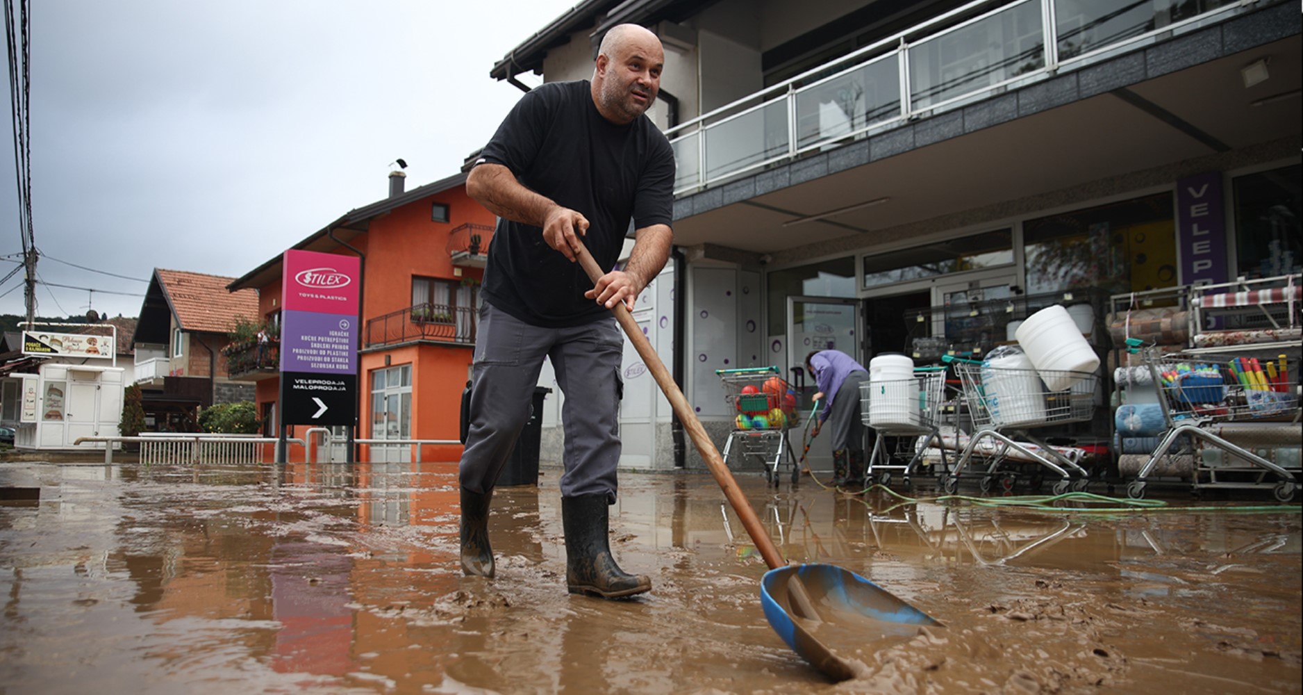 Bosna'da yaşanan sel felaketinde neler oldu? Ülke yaralarını sarmaya çalışıyor