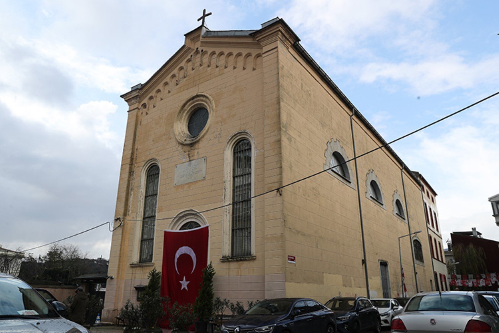 Santa Maria Kilisesi'ne saldırıda yeni detaylar ortaya çıktı: Maskelerle kiliseye girmişler