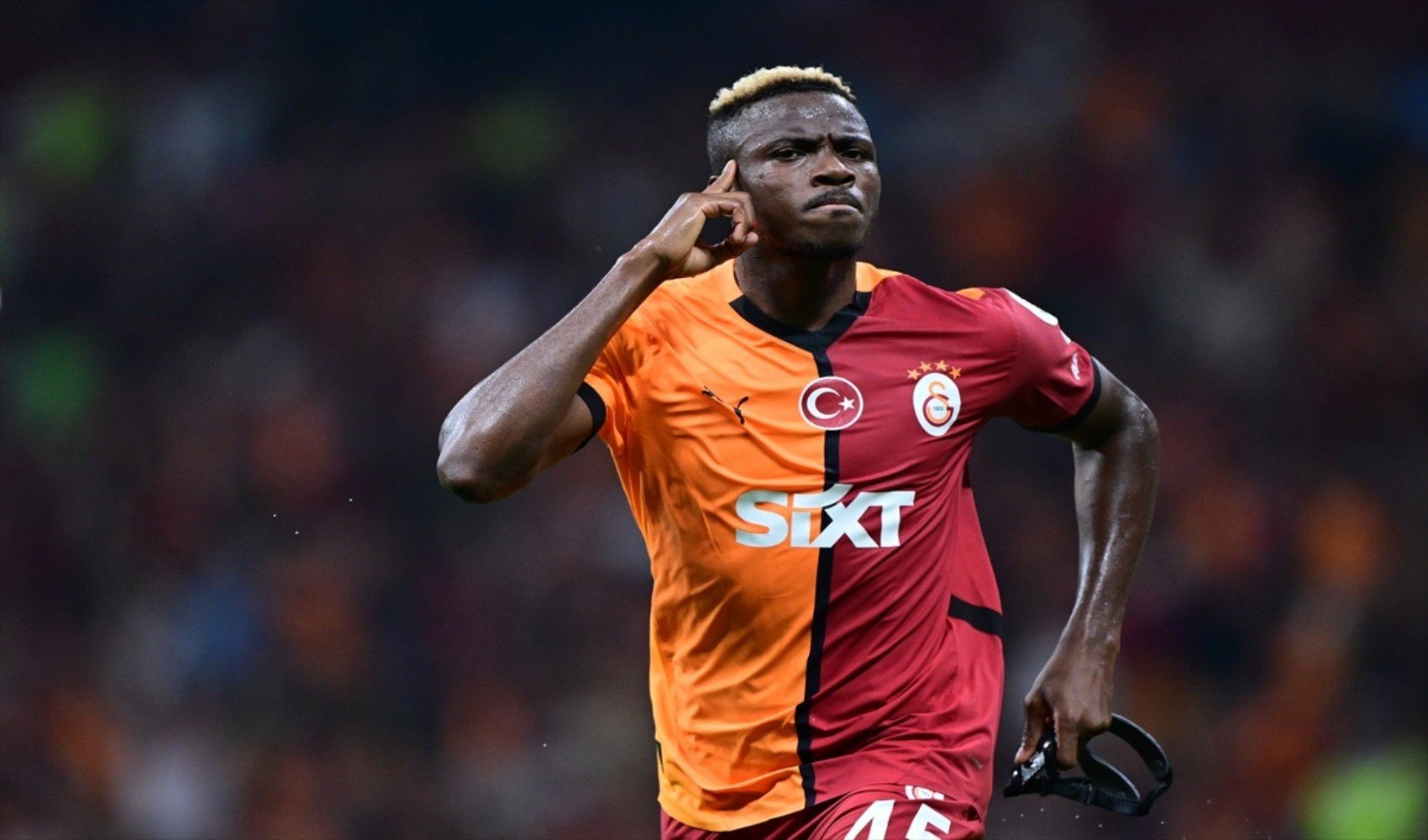 Galatasaraylılara müjde: Osimhen sahalara döneceği tarihi açıkladı