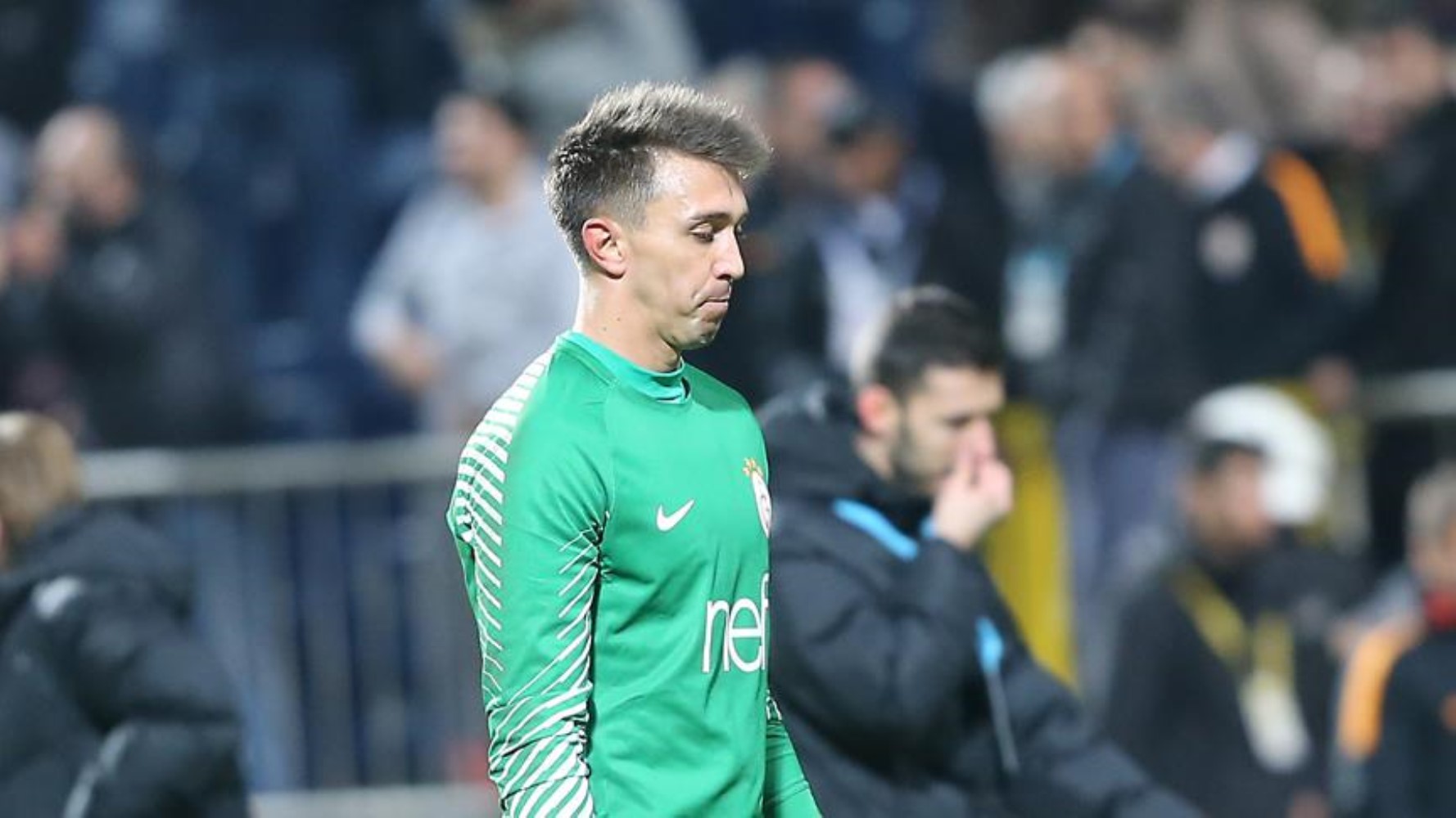 Galatasaray Muslera'nın yerine o ismi getiriyor: Gardi, Mertens ve Icardi devrede...