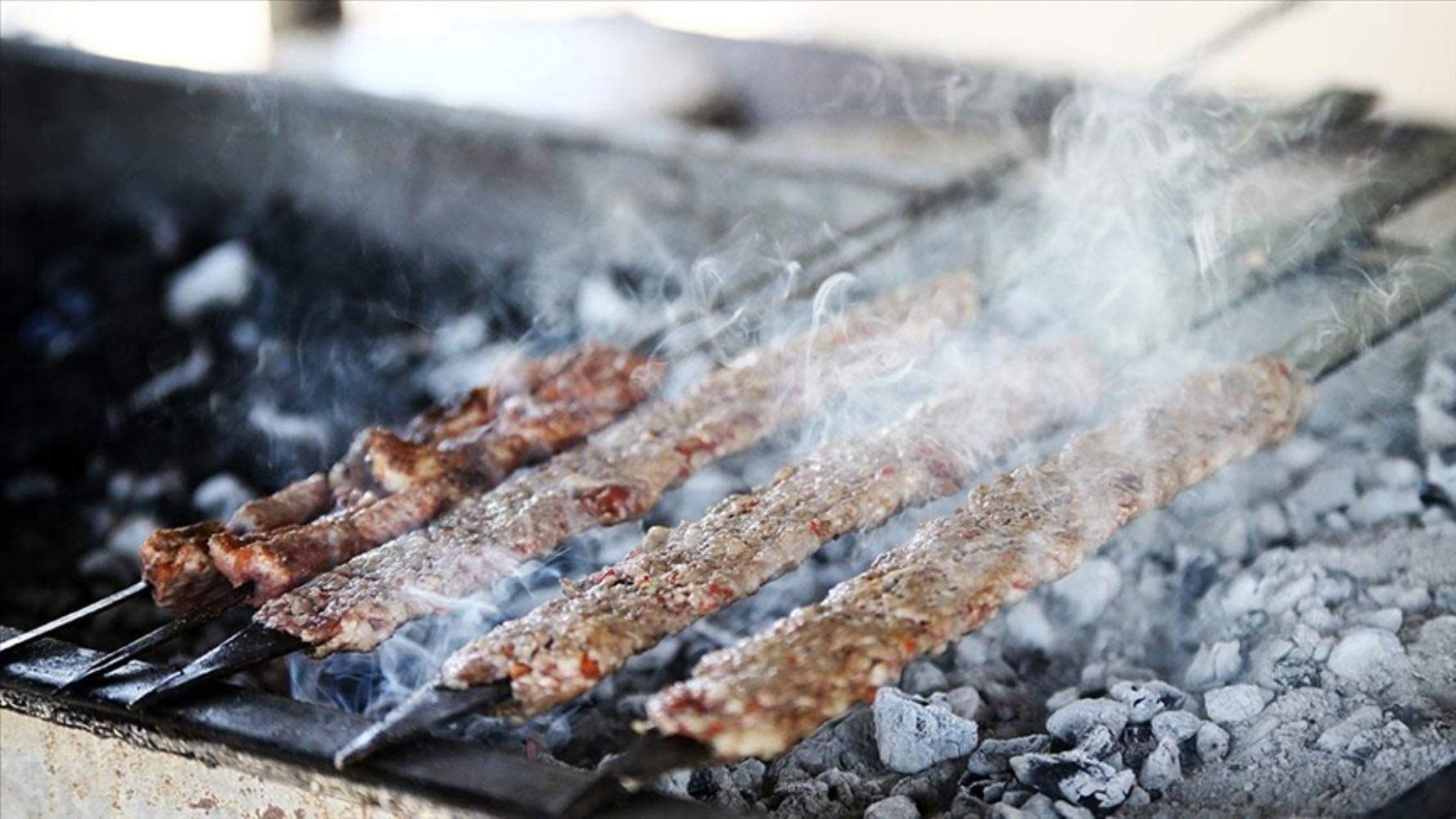 Bakanlık gıda sahtekarlığı yapan firmaların listesini güncelledi! Kebap diye bunu yedirmişler...