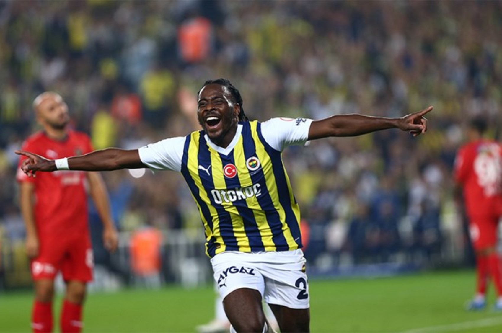 Fenerbahçe'de Osayi-Samuel'le yeni sözleşme krizi: Ali Koç istediği maaşı çok buldu