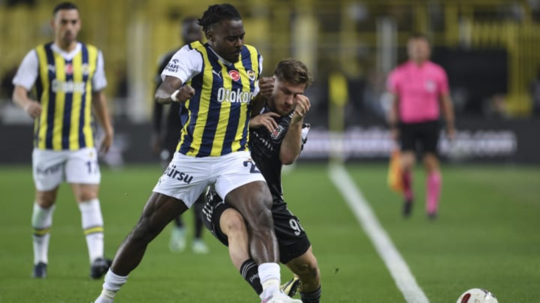 Fenerbahçe'de Osayi-Samuel'le yeni sözleşme krizi: Ali Koç istediği maaşı çok buldu