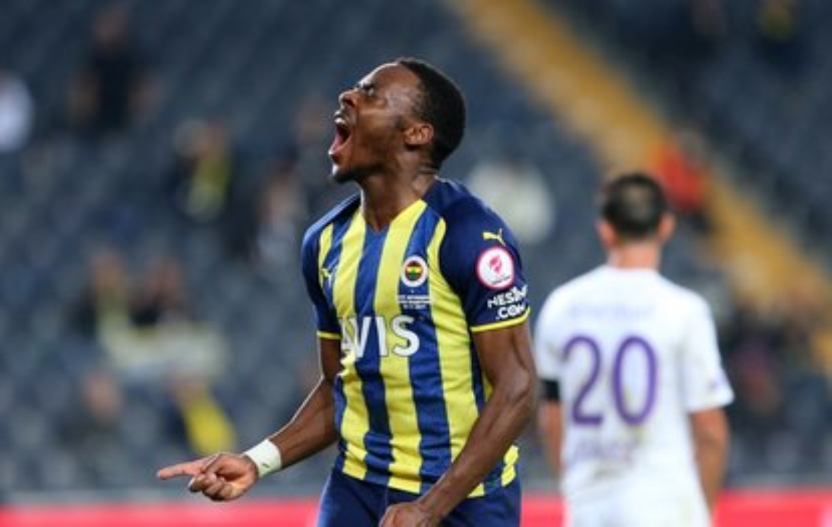 Fenerbahçe'de Osayi-Samuel'le yeni sözleşme krizi: Ali Koç istediği maaşı çok buldu