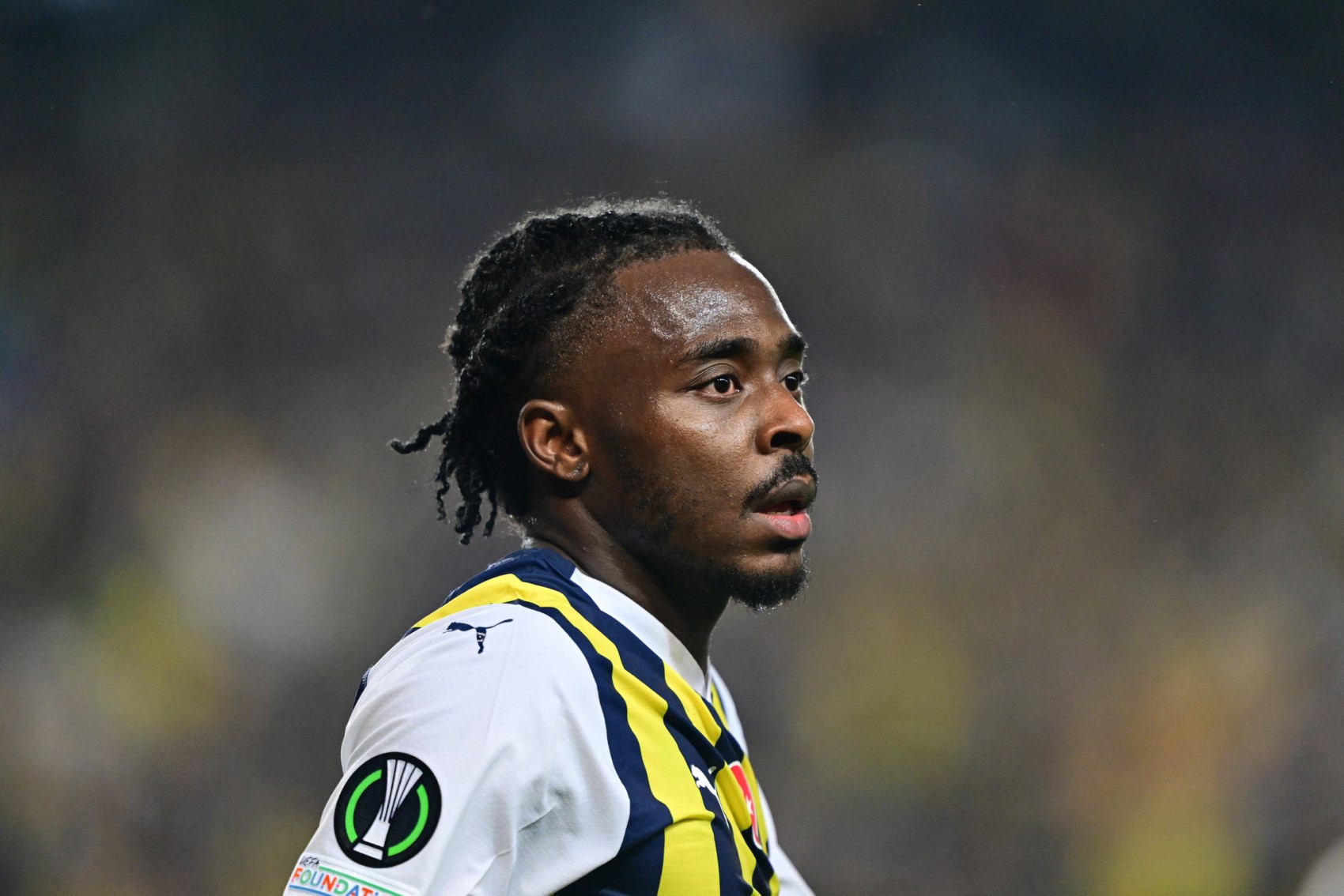 Fenerbahçe'de Osayi-Samuel'le yeni sözleşme krizi: Ali Koç istediği maaşı çok buldu