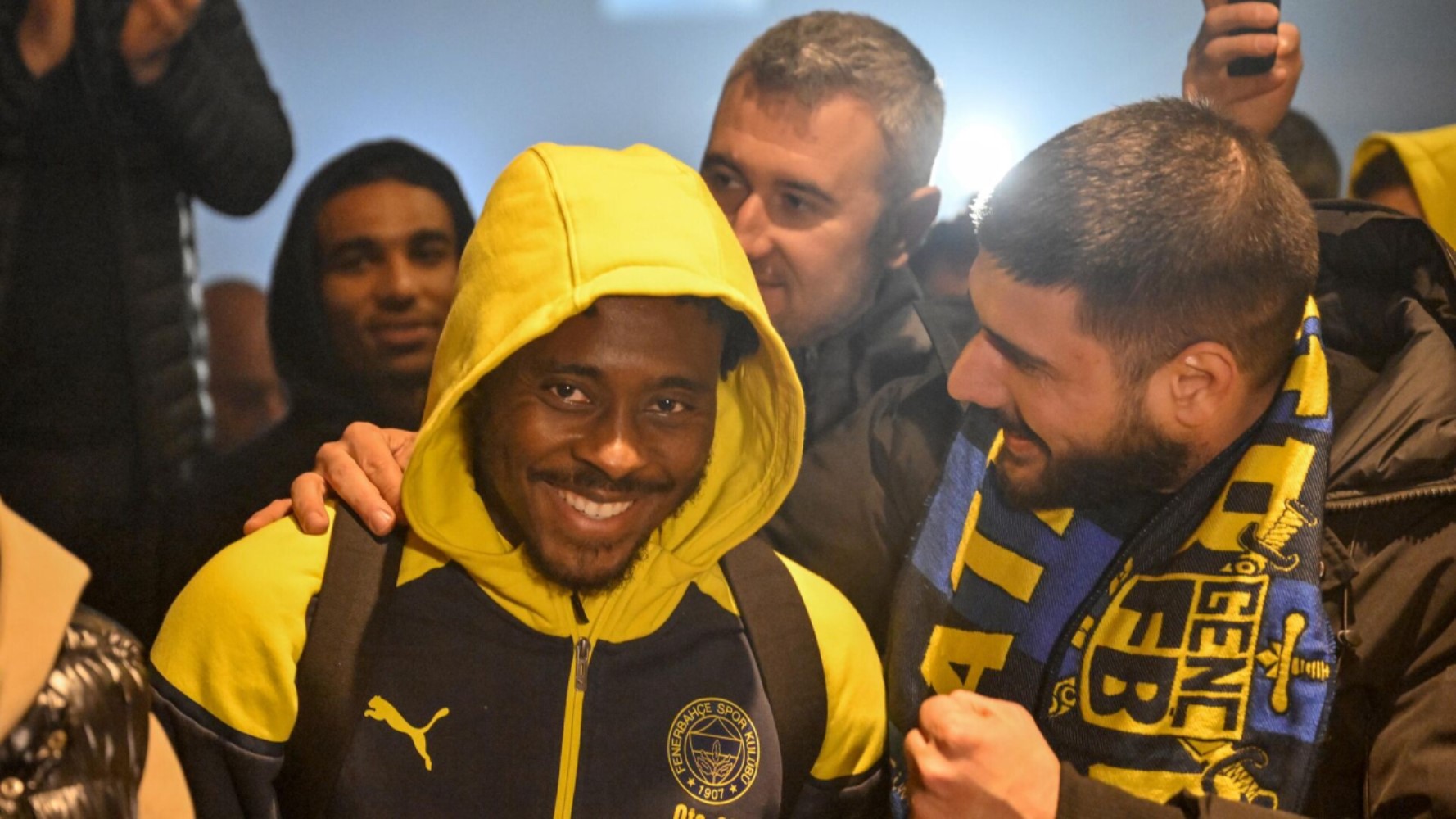 Fenerbahçe'de Osayi-Samuel'le yeni sözleşme krizi: Ali Koç istediği maaşı çok buldu