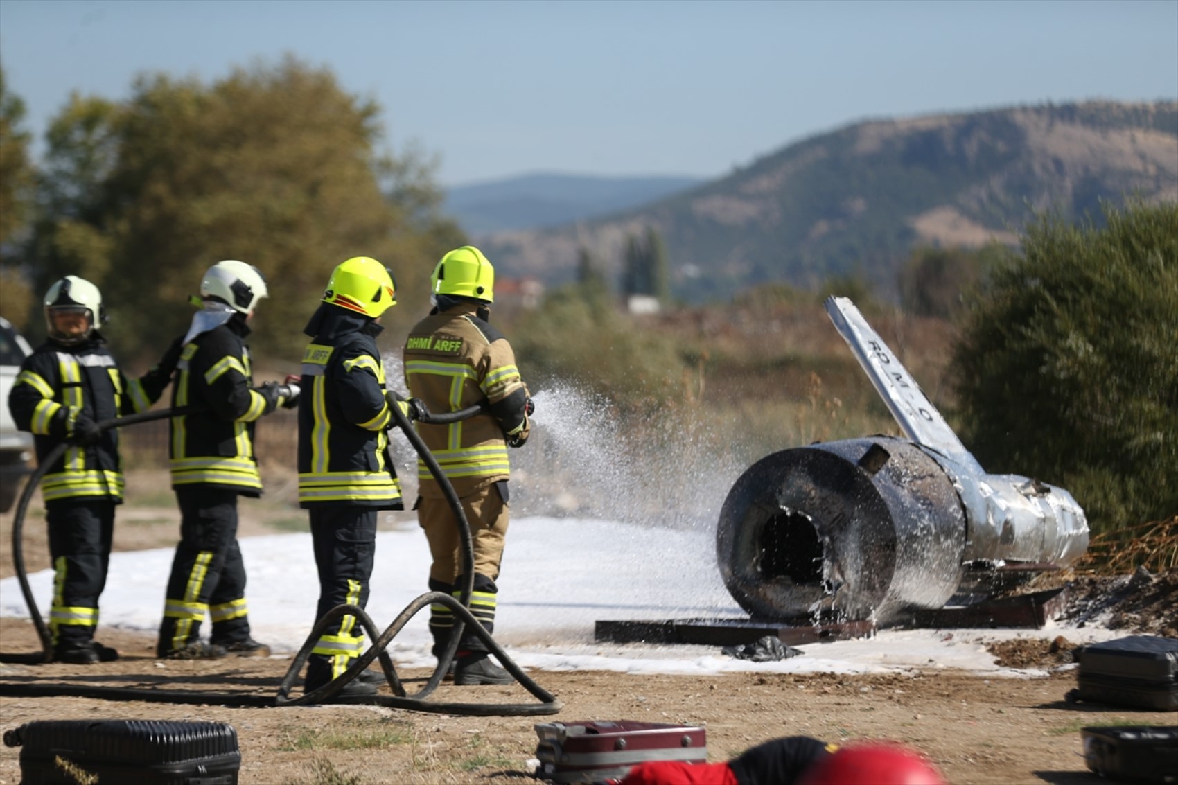 Esercitazione di incidente aereo all'aeroporto di Çanakkale: simulato uno scenario di emergenza