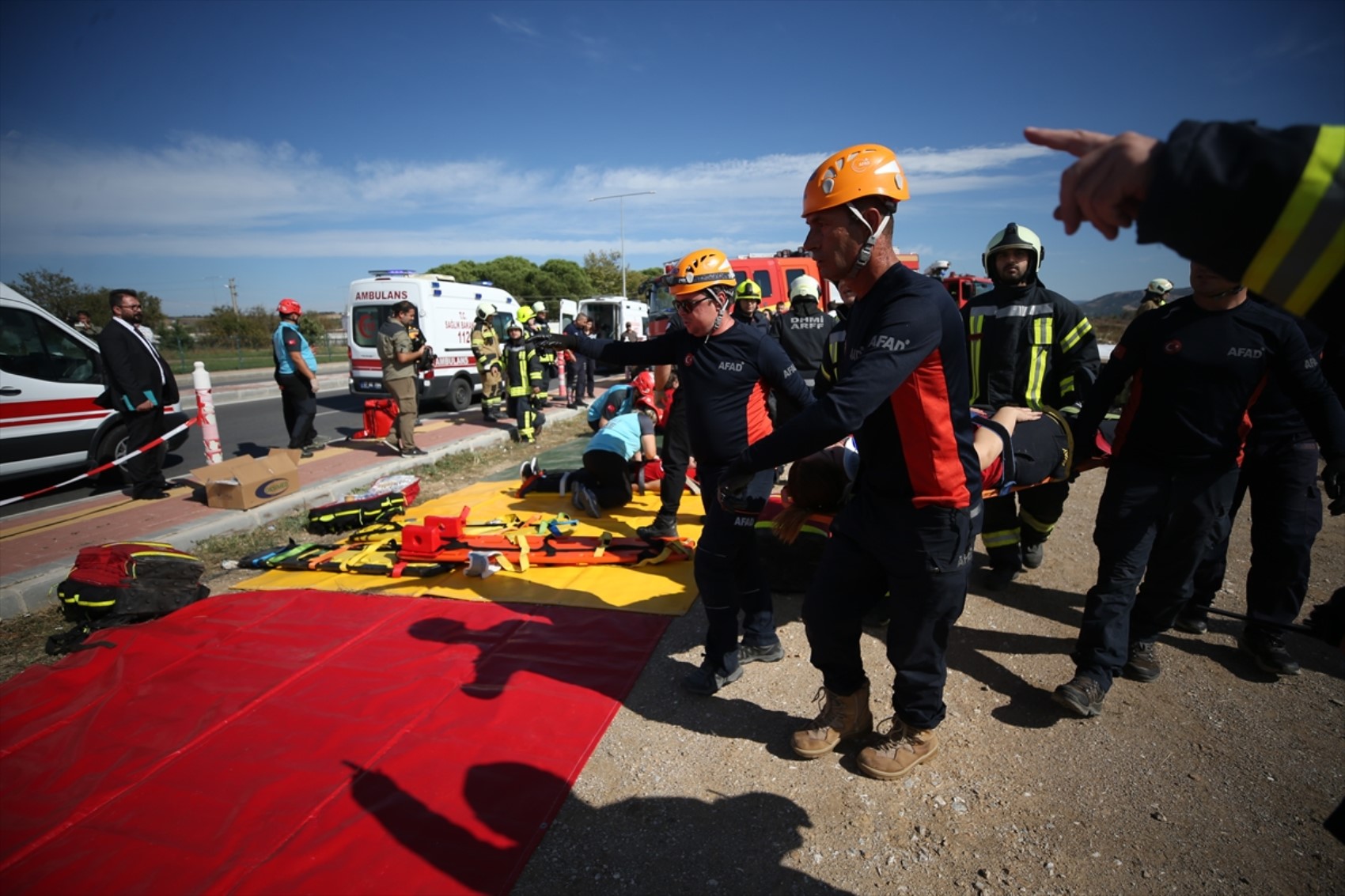 Esercitazione di incidente aereo all'aeroporto di Çanakkale: simulato uno scenario di emergenza
