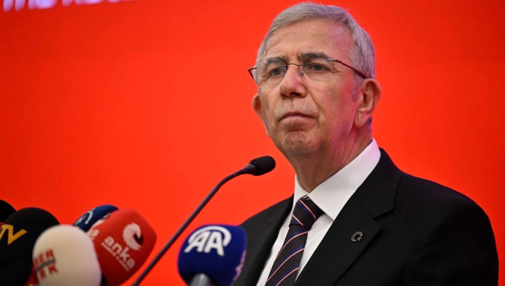 CHP'de Ahmet Özer çatlağı: Esenyurt mitingine katılmayan Mansur Yavaş hakkında istifa iddiası