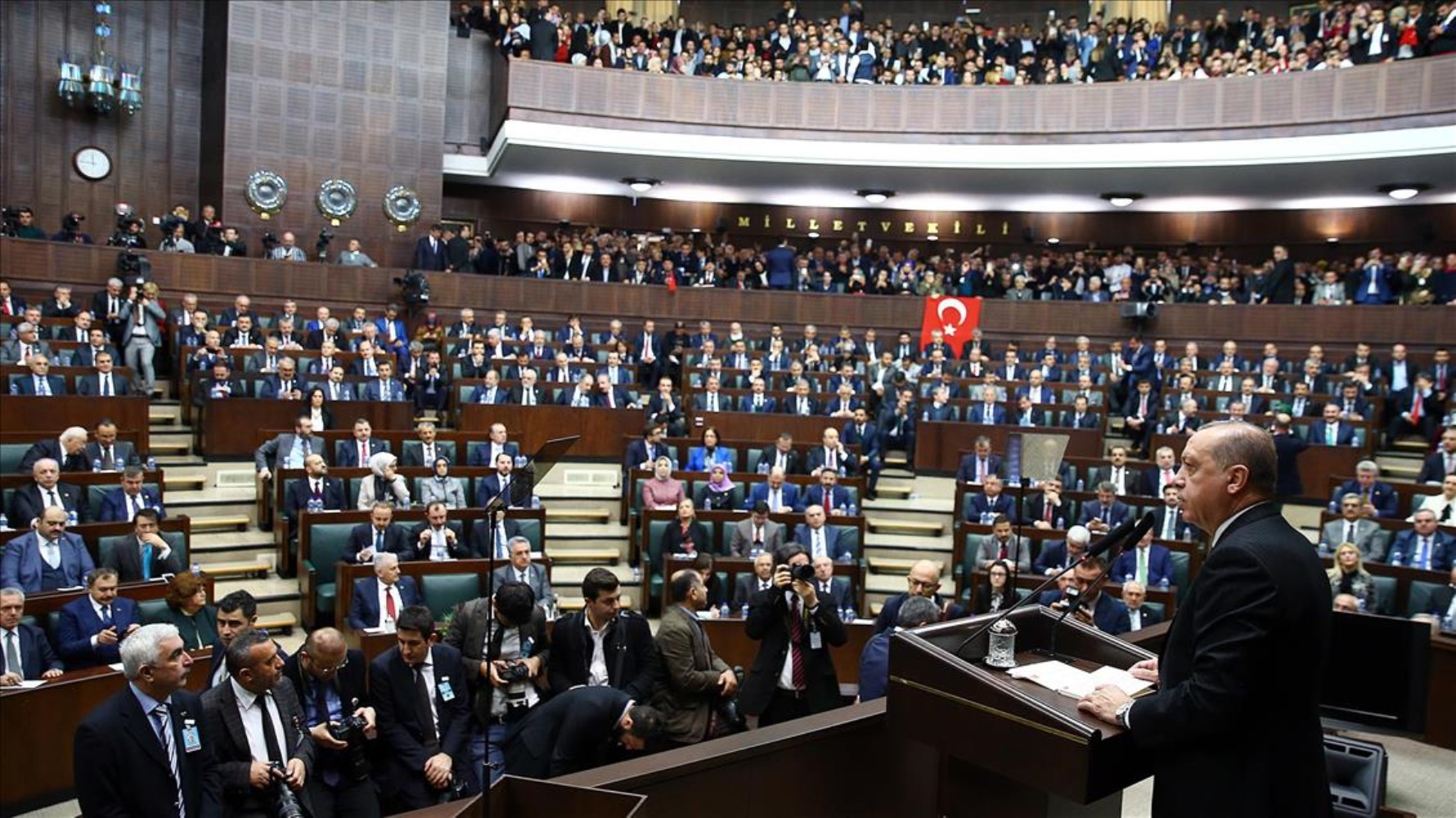 AKP kulislerinden sızdı: Erdoğan'ın yeniden adaylık planı ve erken seçim planı ortaya çıktı