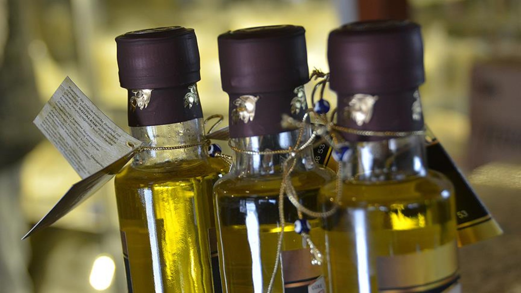 Ecco i 5 segnali per riconoscere l'olio d'oliva contraffatto