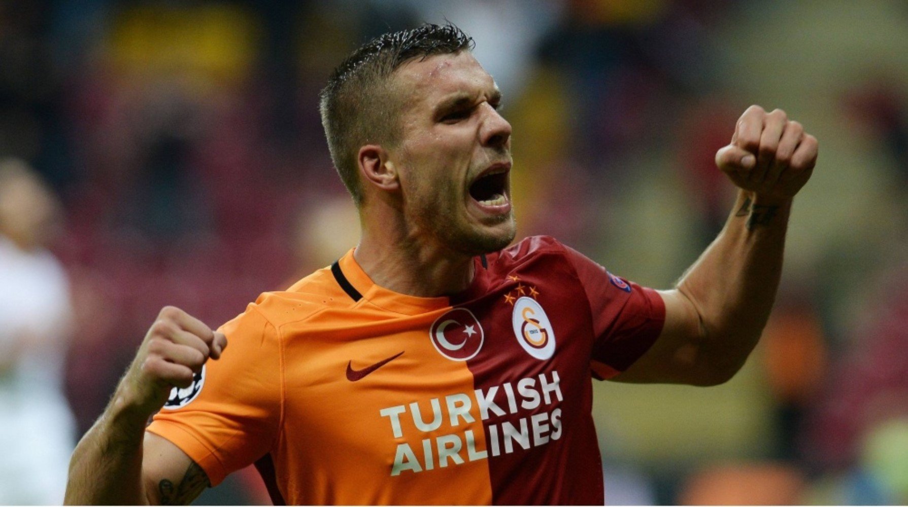 Galatasaray'ın eski yıldızı Podolski'nin dönercisi battı mı?