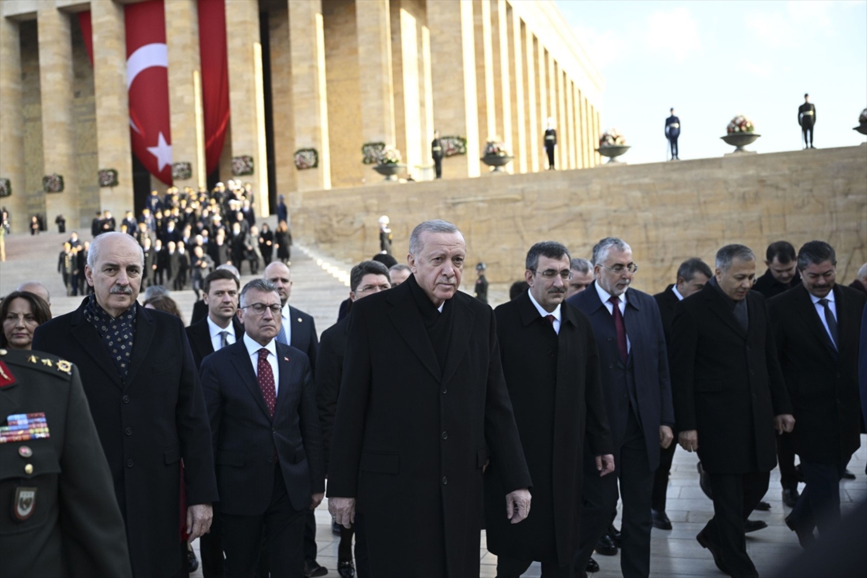 La reazione di İsmail Küçükkaya a Erdoğan per Anıtkabir: 