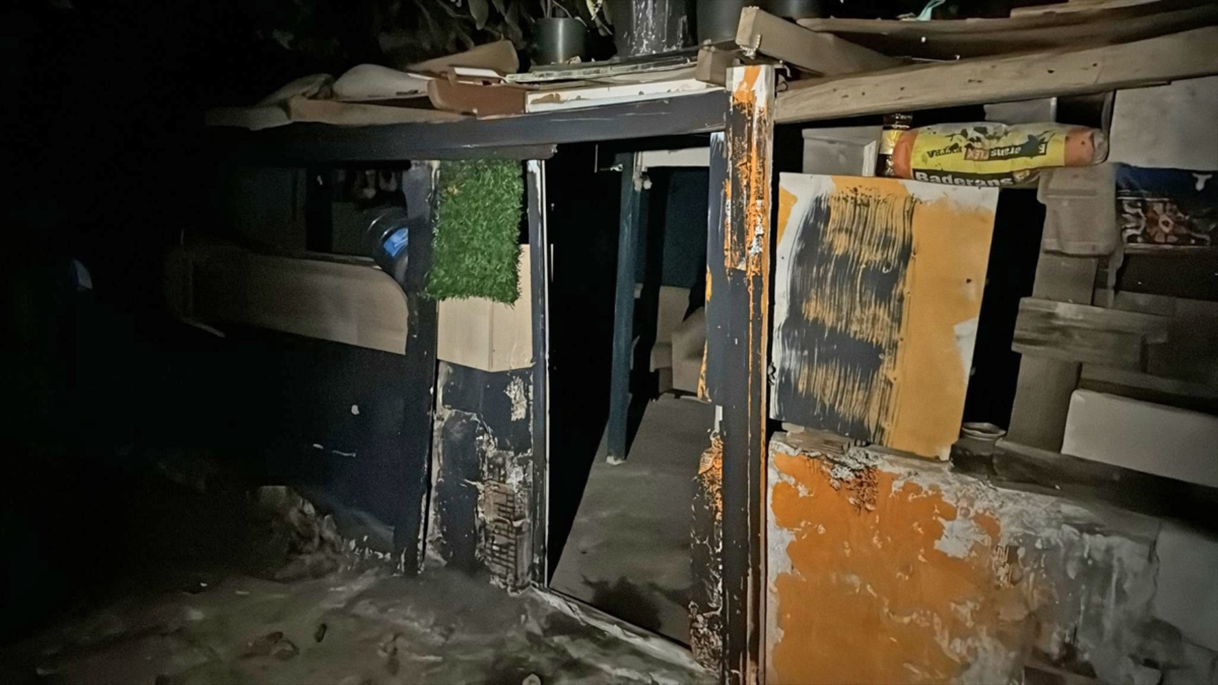 İzmir'de elektrik sobası faciası: 5 kardeş hayatını kaybetti