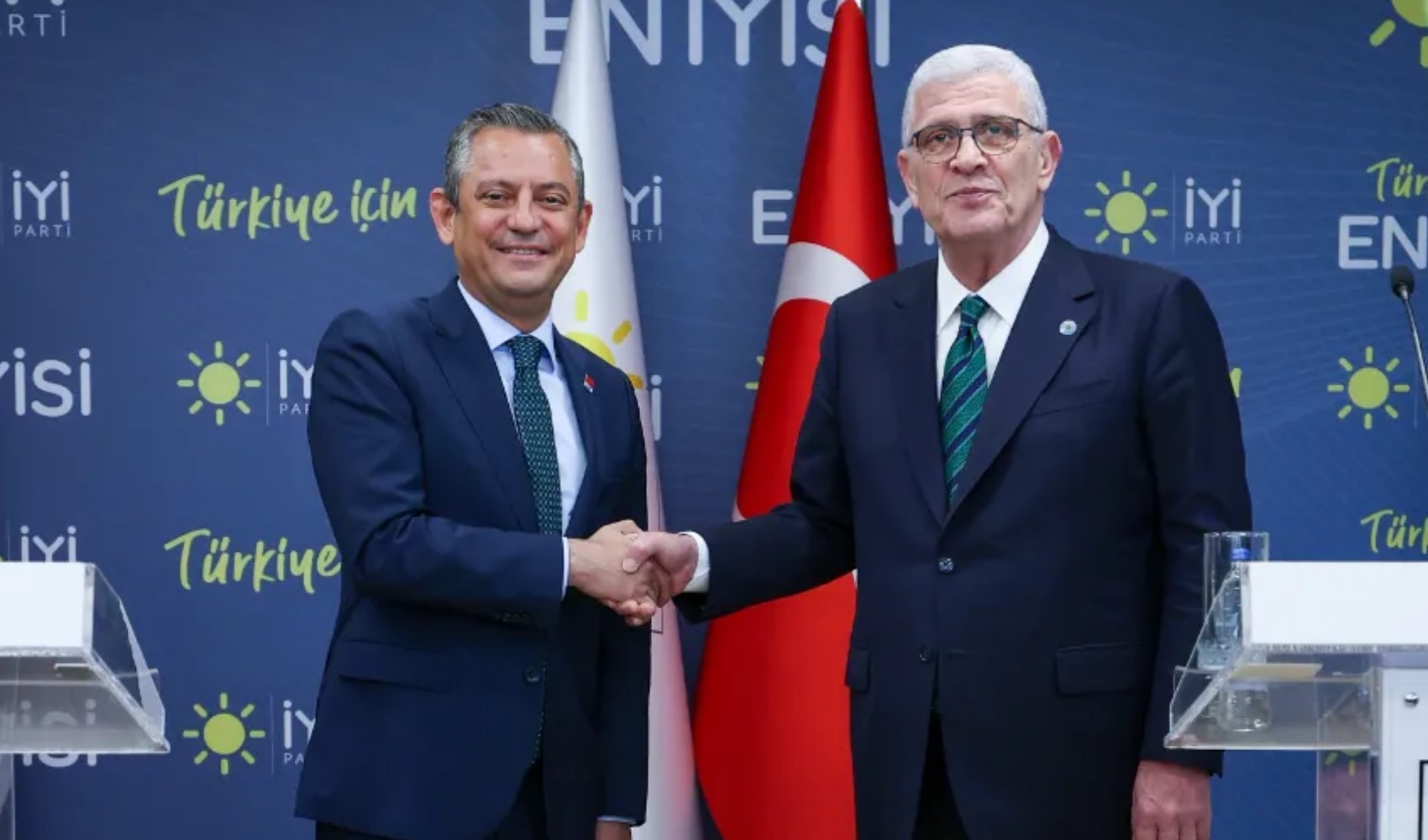 Müsavat Dervişoğlu'ndan Erdoğan'ın yeniden adaylığına ilişkin Özgür Özel'e uyarı