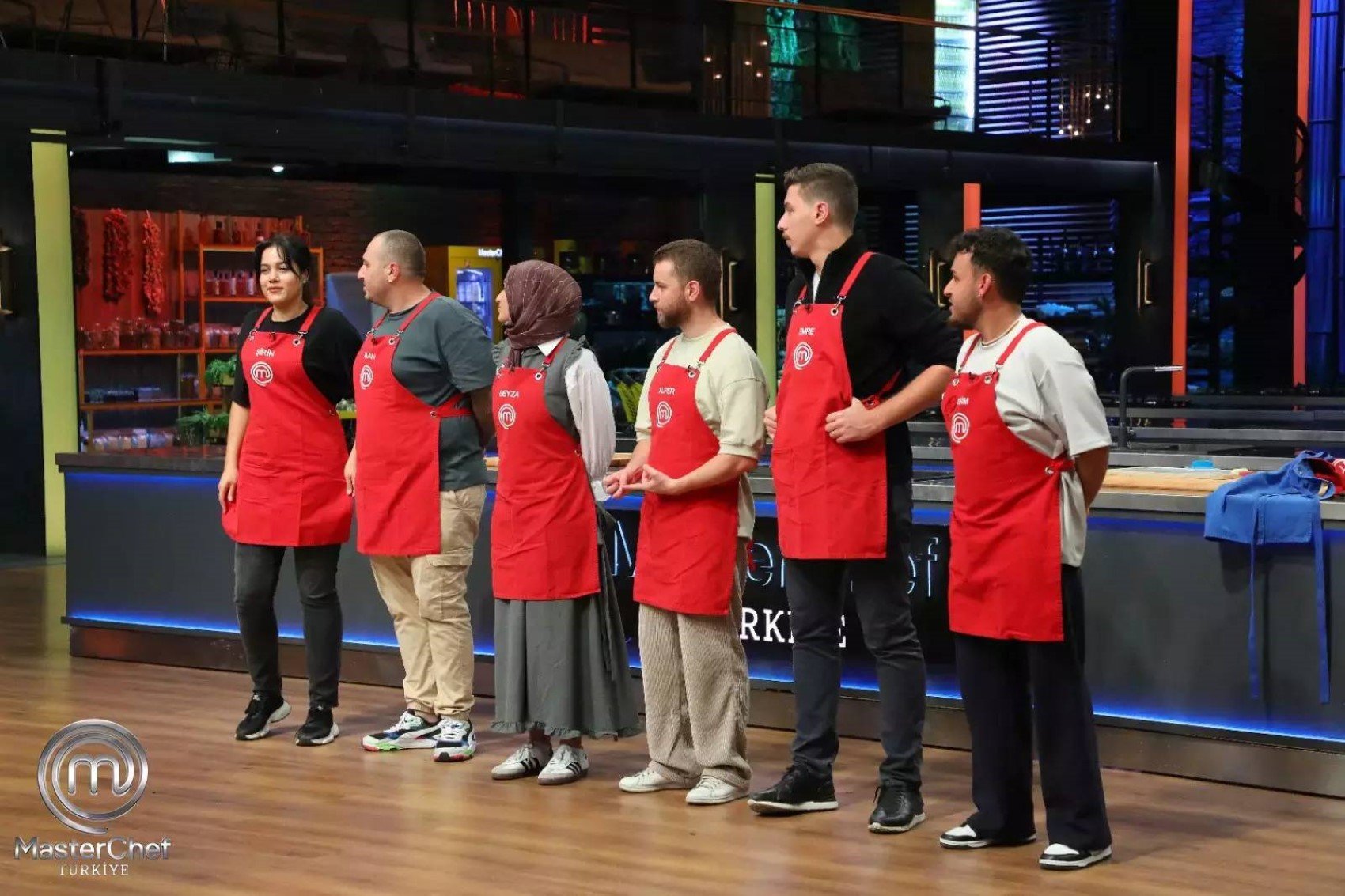 Dün akşam MasterChef son bölümde mavi takım kaptanı kim oldu? 11 Kasım'da yayınlanan bölümde kim birinci oldu?