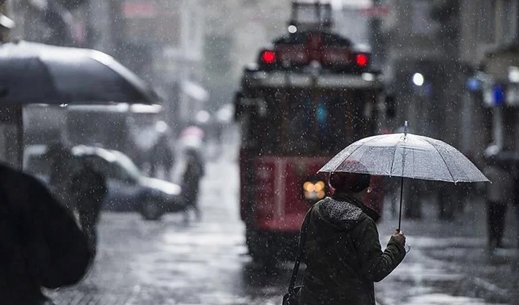 İstanbul ve 9 ilde daha sağanak yağış! İşte yağış saatleri...