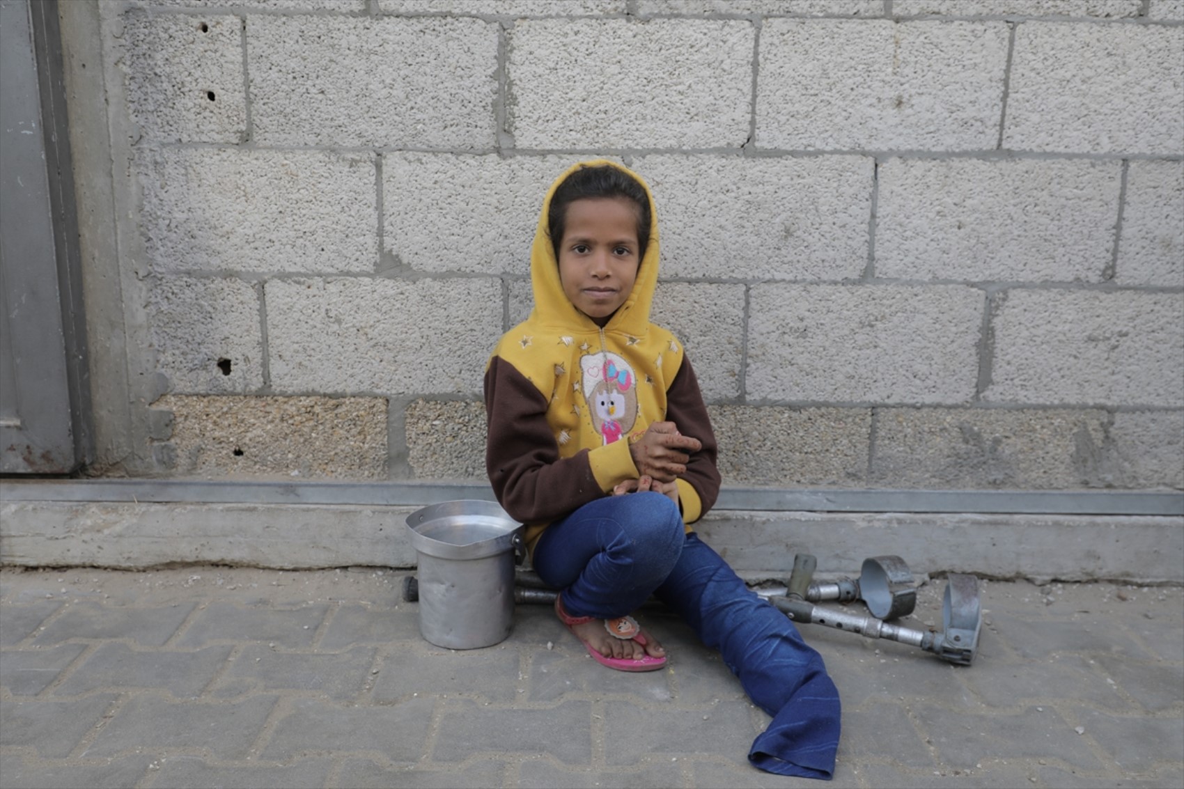 Guerra e embargo a Gaza: distribuito cibo ai palestinesi sfollati