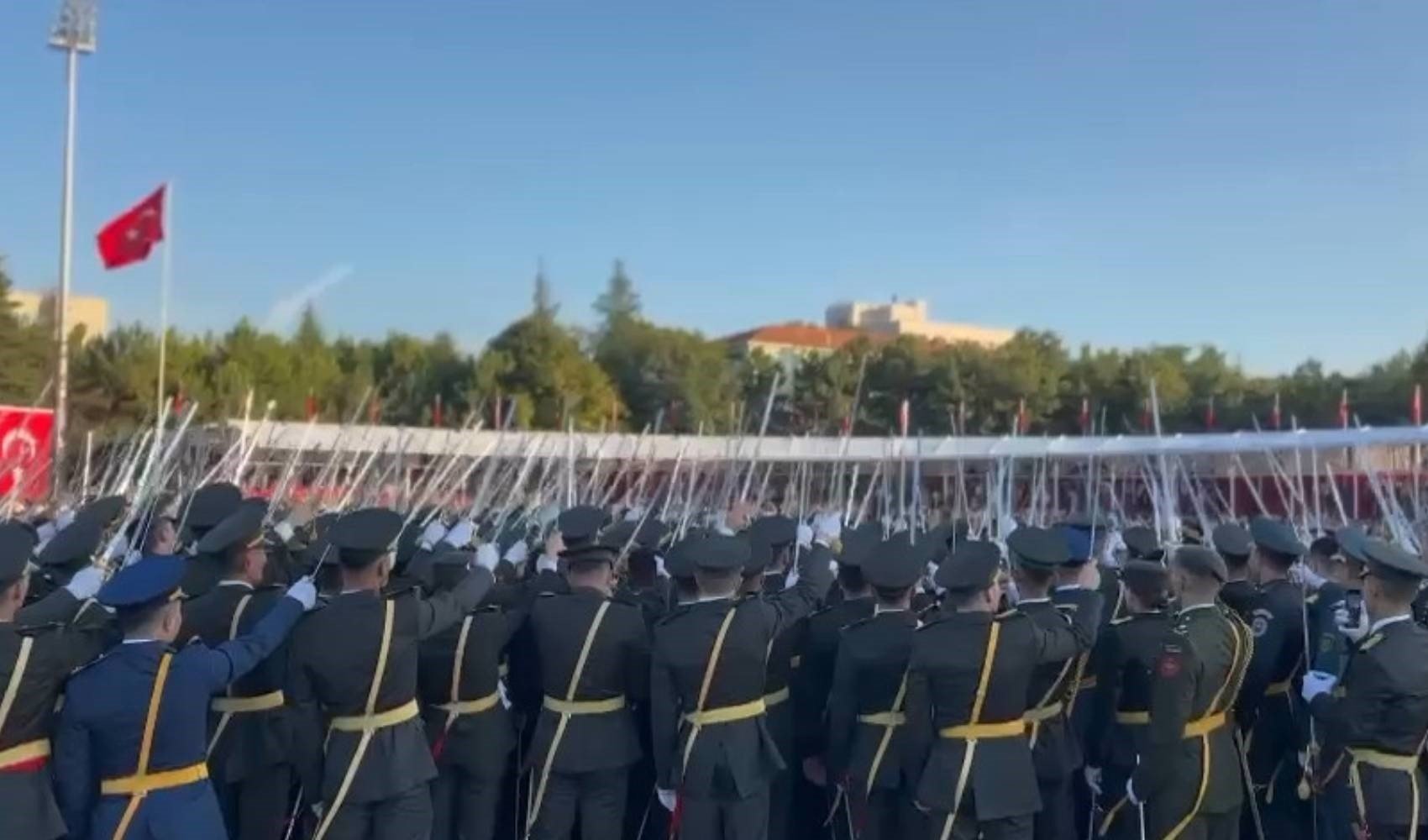 Teğmenler raporunda ilginç ayrıntı:  'Mustafa Kemal’in Askerleriyiz' demelerine değinilmedi!..